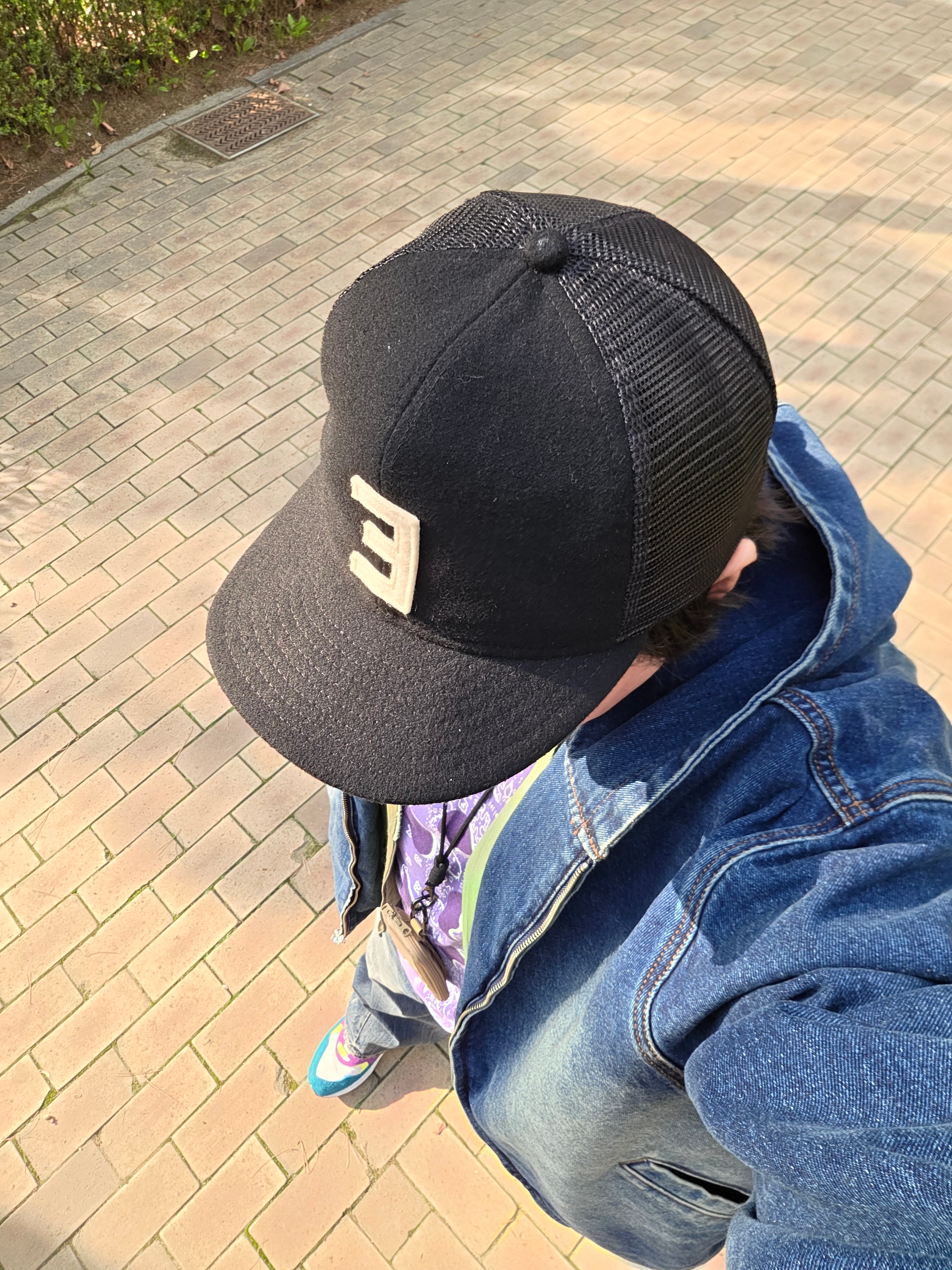 New Balance x Palace MT580 Shaded Spruce Pansy, Human Made Military Card Case Beige 착용 스타일 - 2
