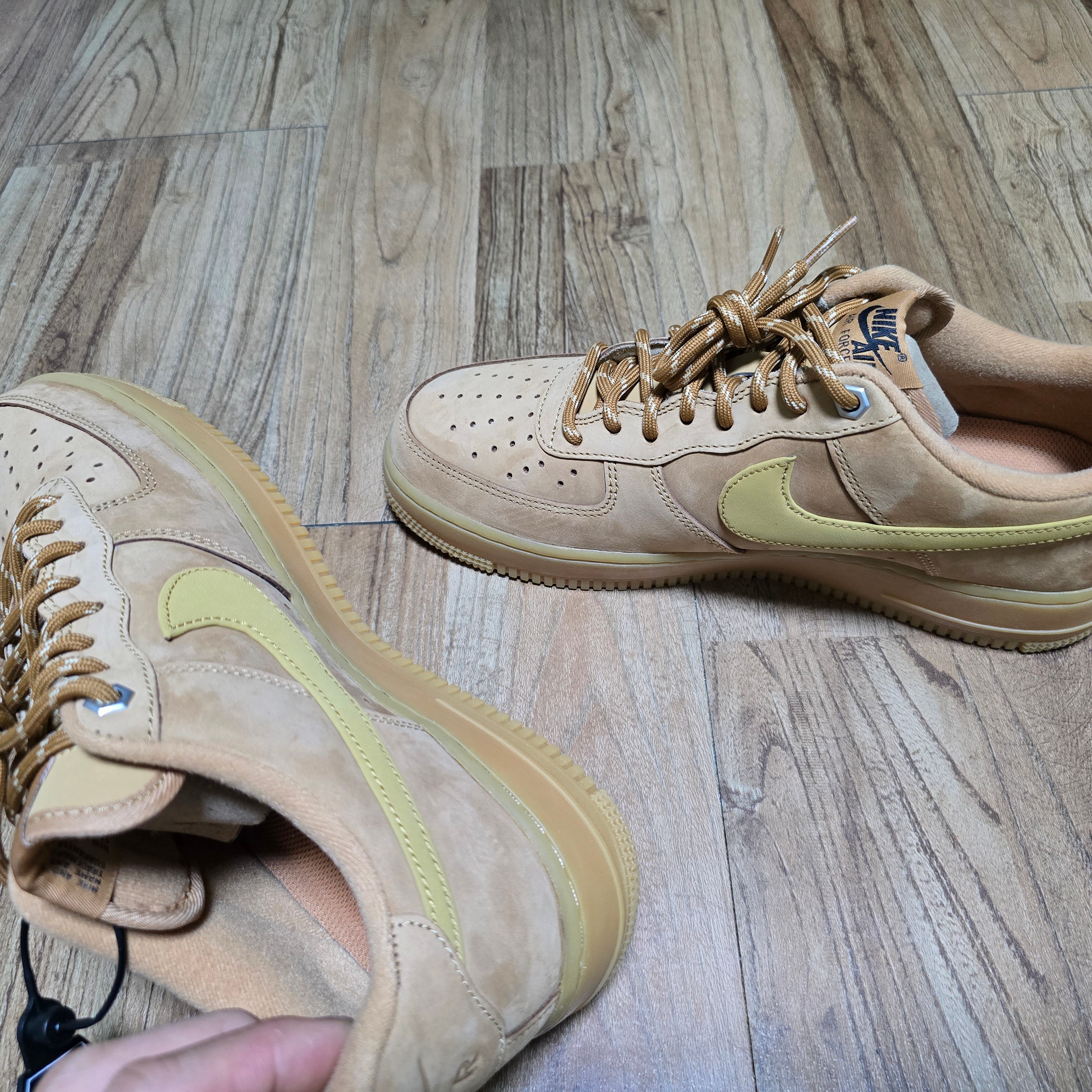 Nike Air Force 1 '07 WB Flax 착용 스타일 - 4