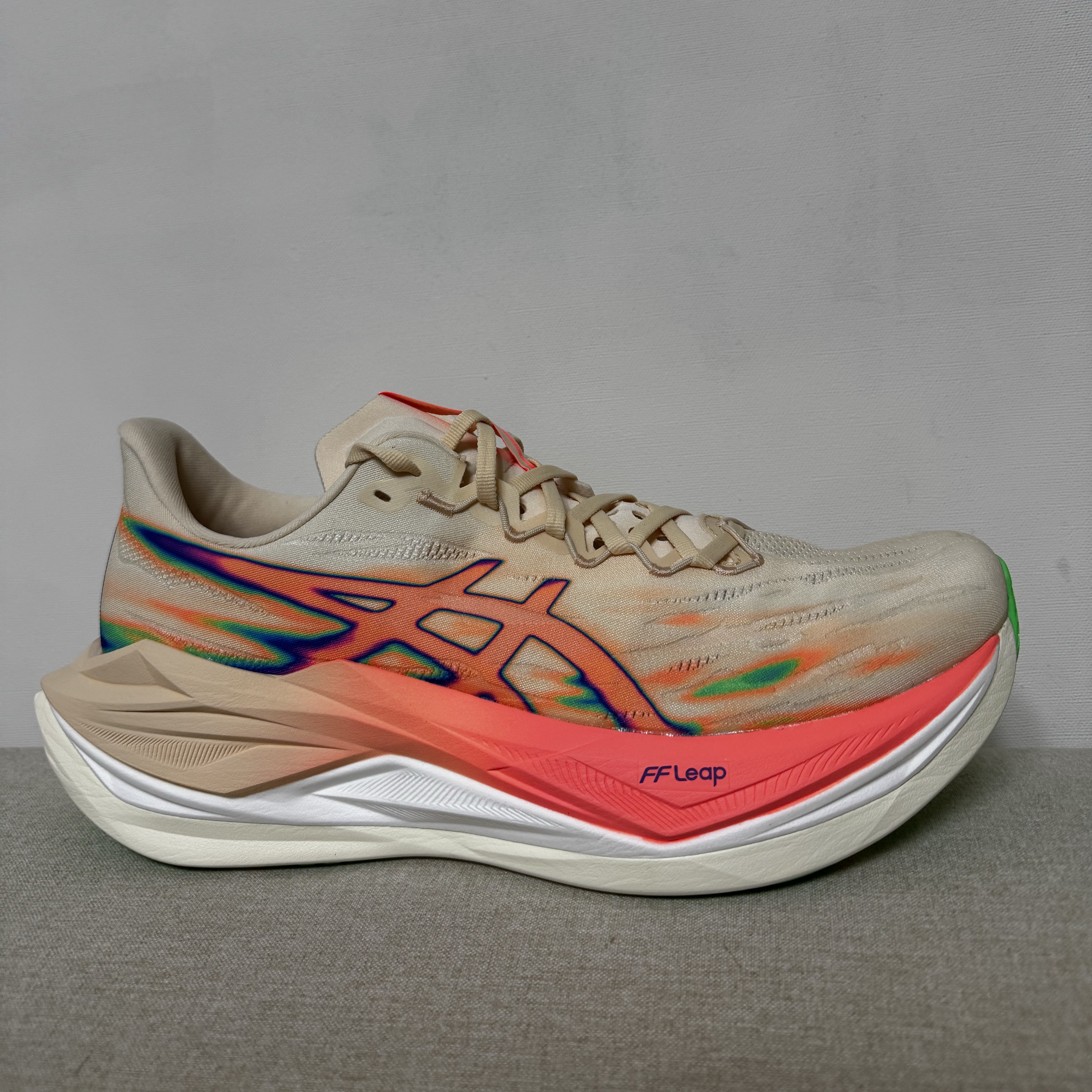 Asics Superblast 3 Seashell Sun Coral 착용 스타일 - 3