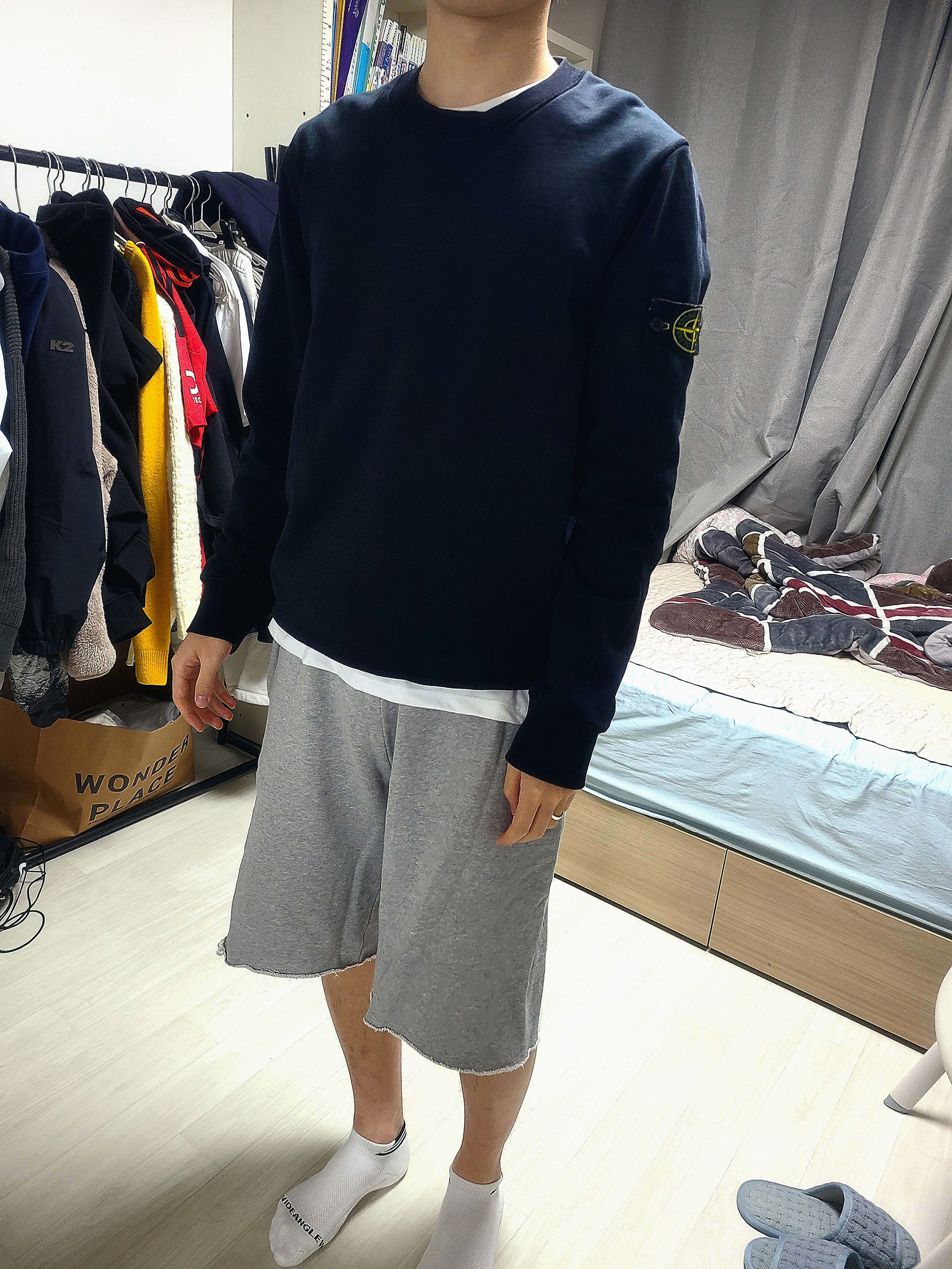 Stone Island 6100060 Organic Cotton Fleece Regular Fit Crewneck Sweatshirt Black - 26SS 착용 스타일