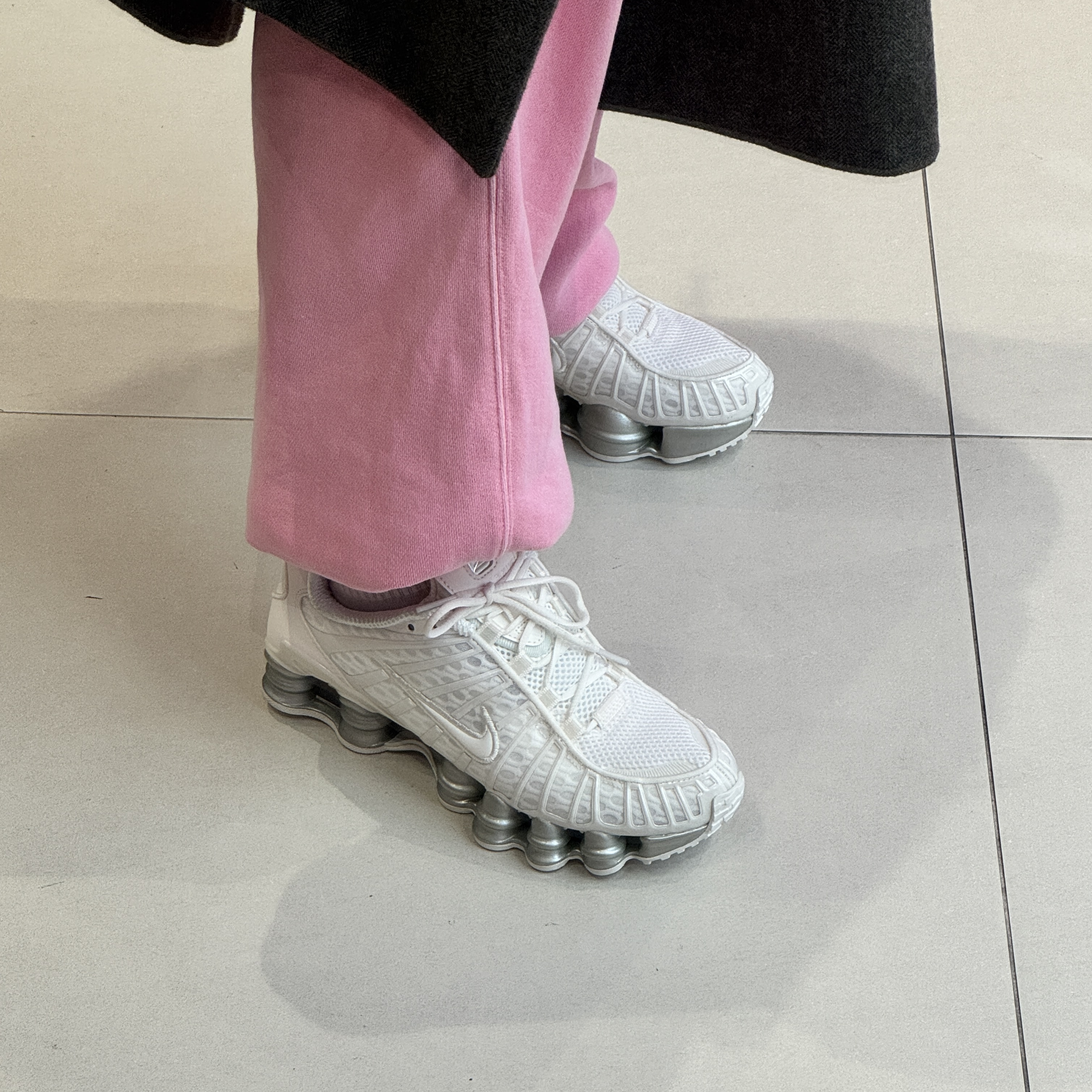 (W) Nike Shox TL Sail 착용 스타일 - 1