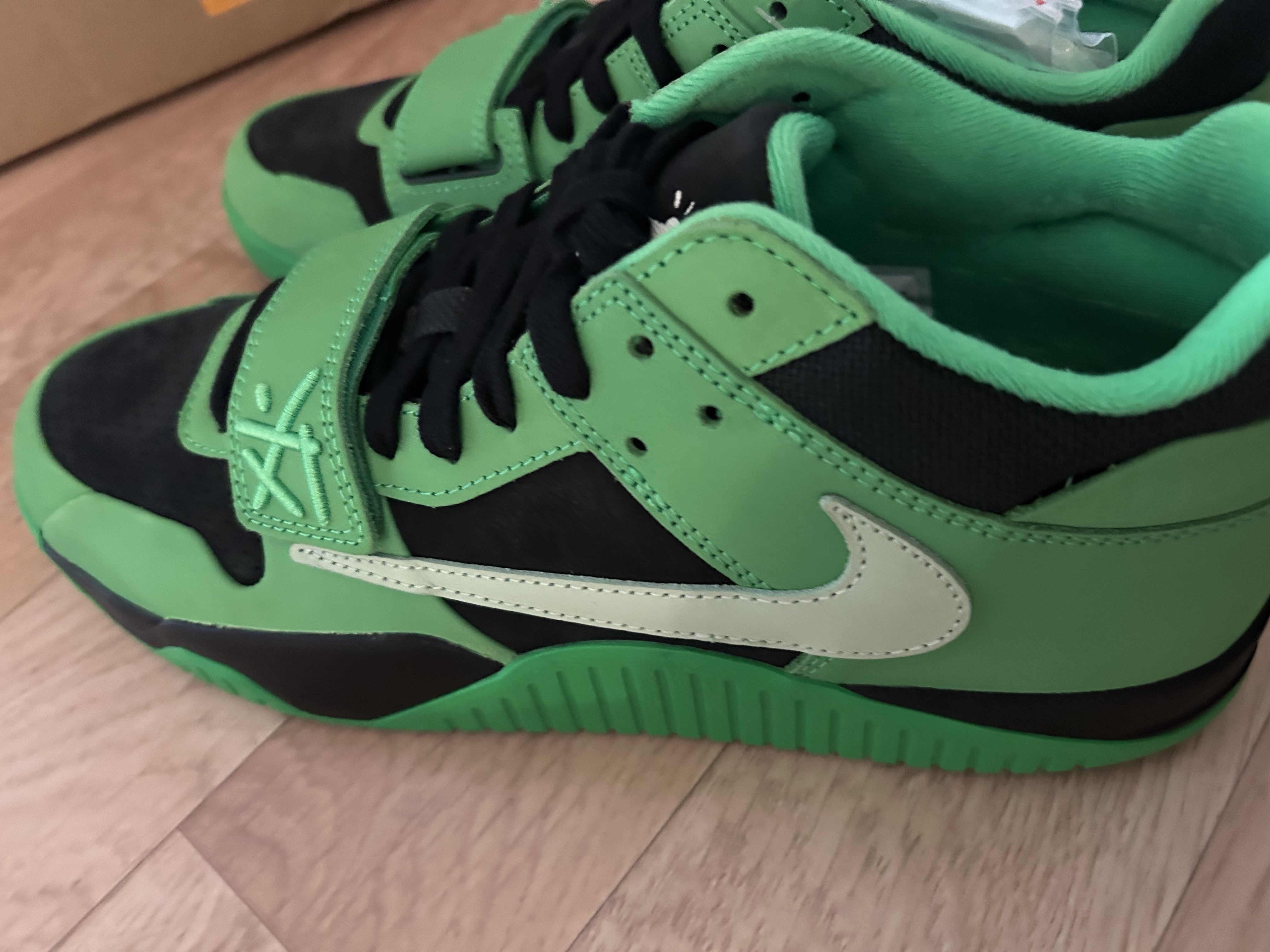 Jordan x Travis Scott Jumpman Jack TR Green Spark Vapor Green 착용 스타일