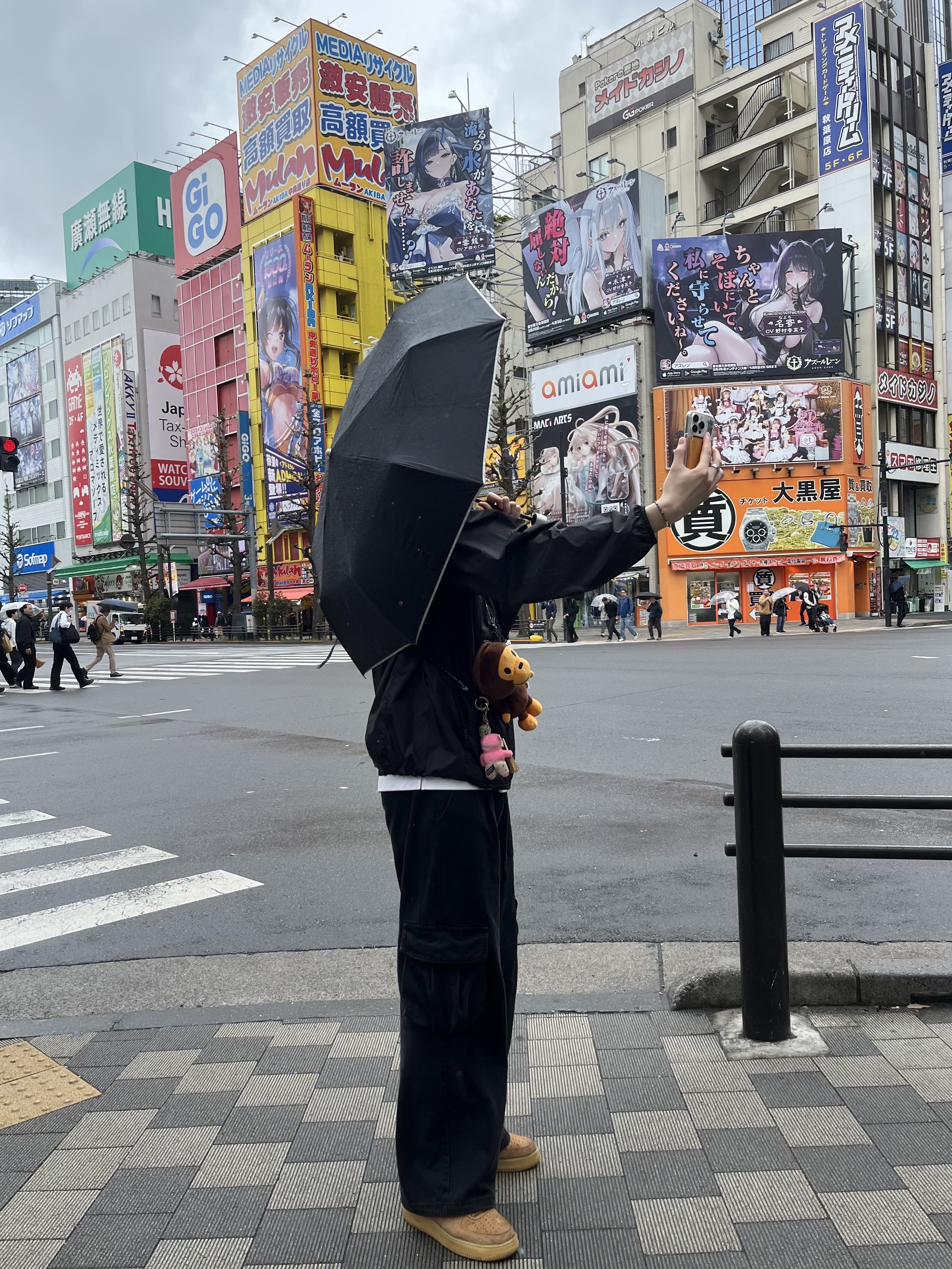 Montbell Wind Blast Hooded Jacket Black, BAPE Baby Milo Mobile Bag Brown 착용 스타일 - 2