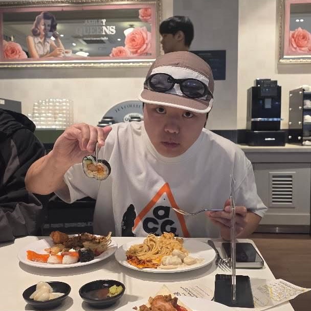 Oakley Eye Jacket Redux Matte Black Frame Prizm Grey Lenses High Bridge Fit, Nike ACG Dri-Fit Dog Sled T-Shirt Summit White - Asia 착용 스타일