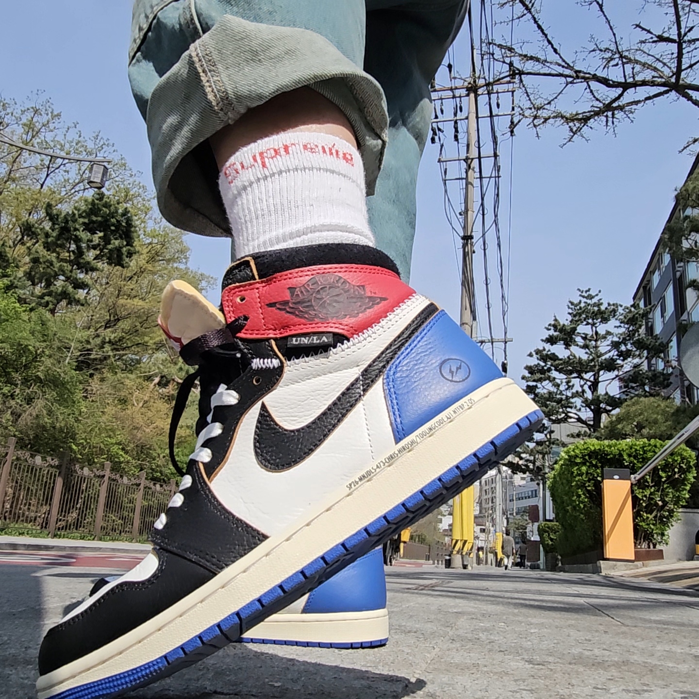 Jordan 1 x Fragment x Union LA Black and Varsity Red, Gucci Ghost Ring Silver 9mm 착용 스타일 - 6