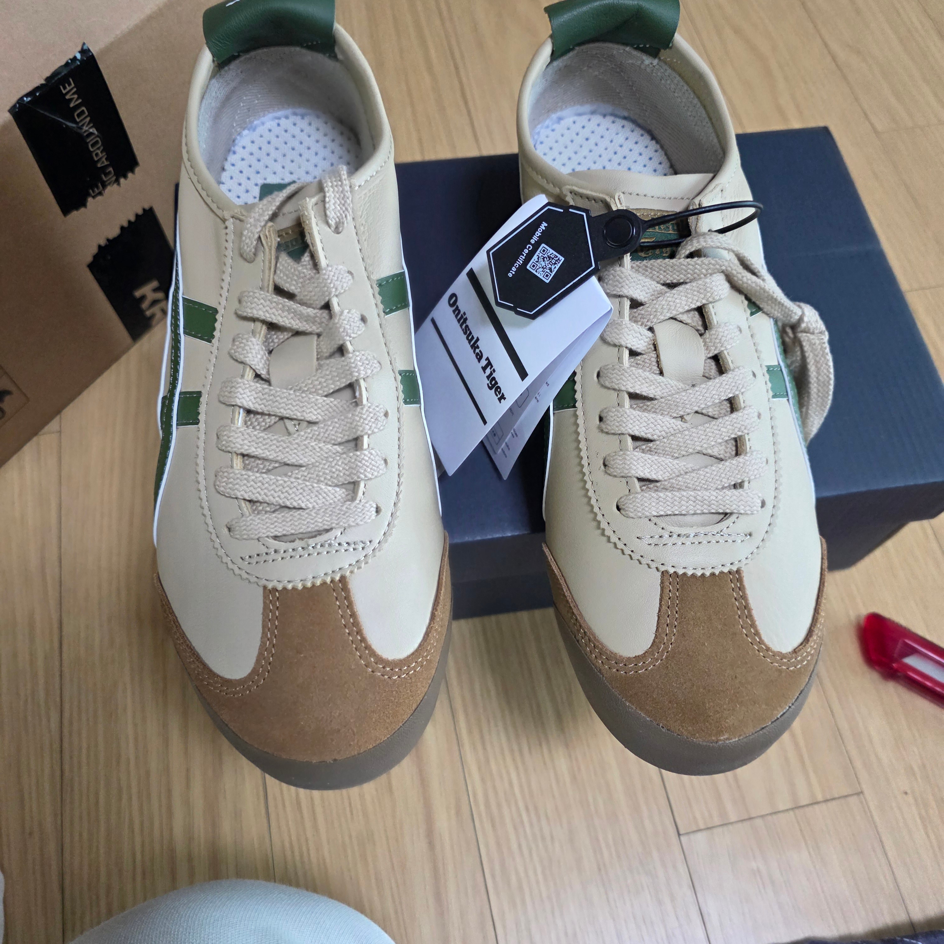 Onitsuka Tiger Mexico 66 Beige Grass Green 착용 스타일