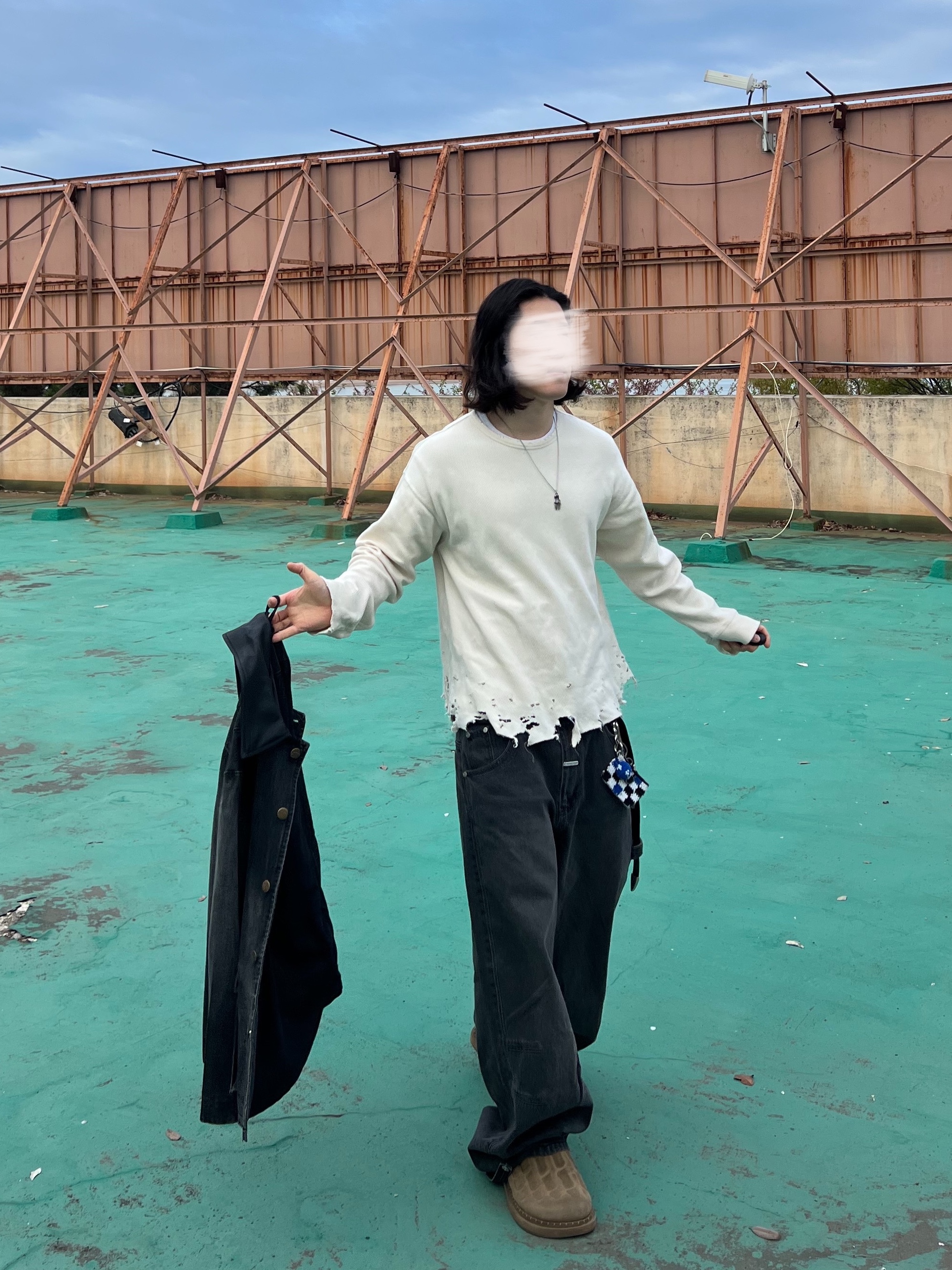 Kinchi x Yiyae Bone Mule Camel, NOD Leather Collar Vintage Jacket Black Denim 착용 스타일 - 8