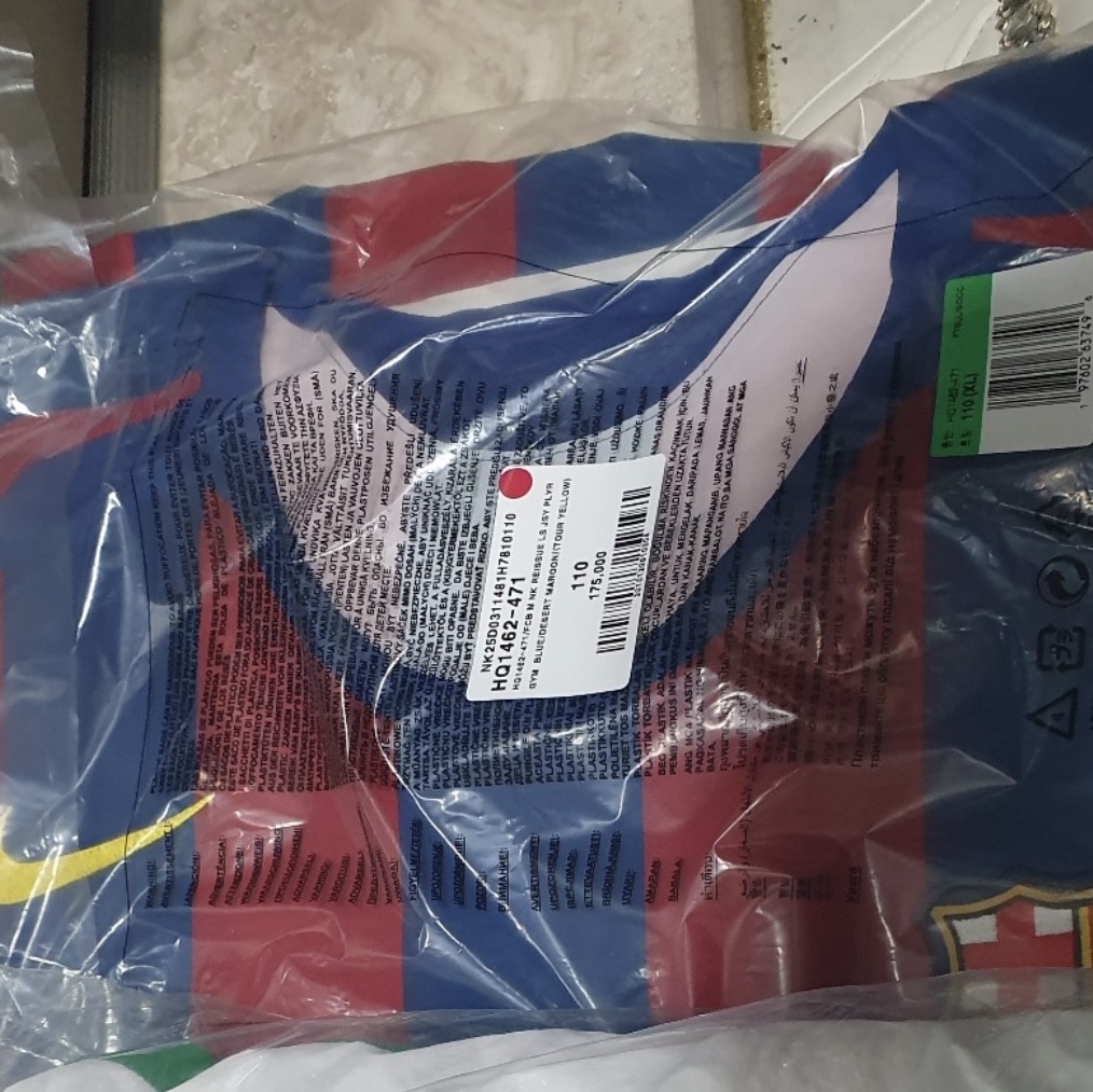 Nike Ronaldinho FC Barcelona 2005/06 Retro Soccer Replica Long-Sleeve Jersey (HQ1462-471) (Marking Ver.) 착용 스타일