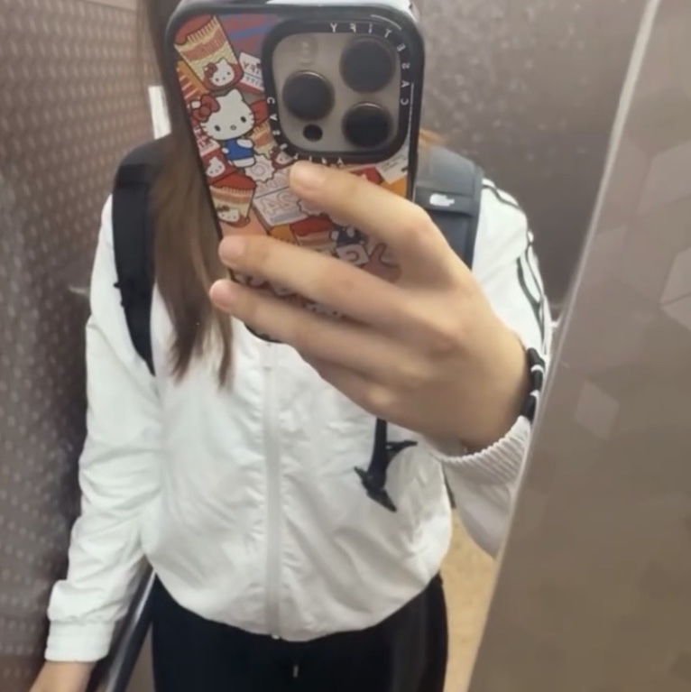(W) Adidas Originals Woven Track Top White - KR Sizing, Casetify x Hello Kitty iPhone Sticker Magsafe Compatible Impact Case Black 착용 스타일