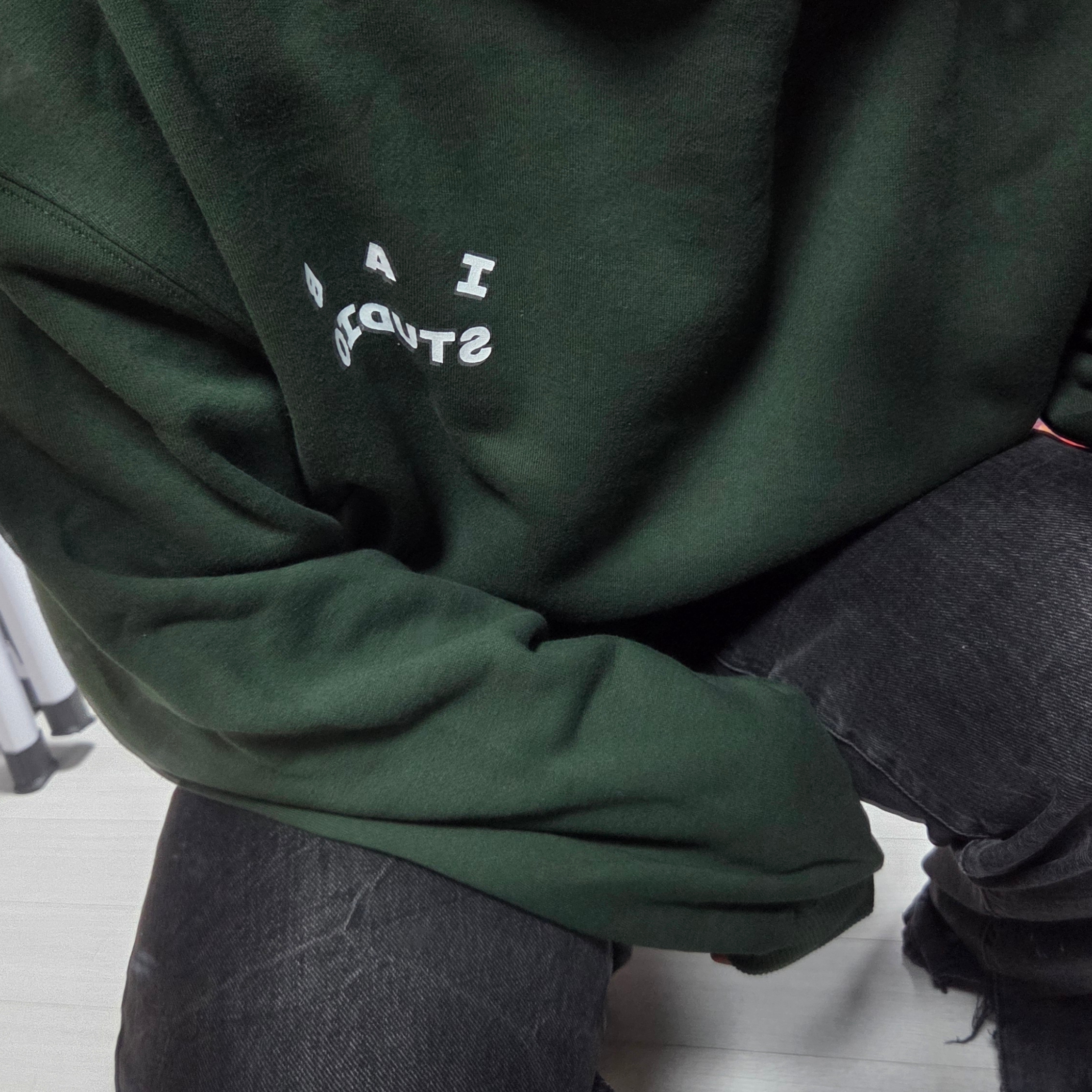 IAB Studio Hoodie Deep Green 2026 Ver. 착용 스타일