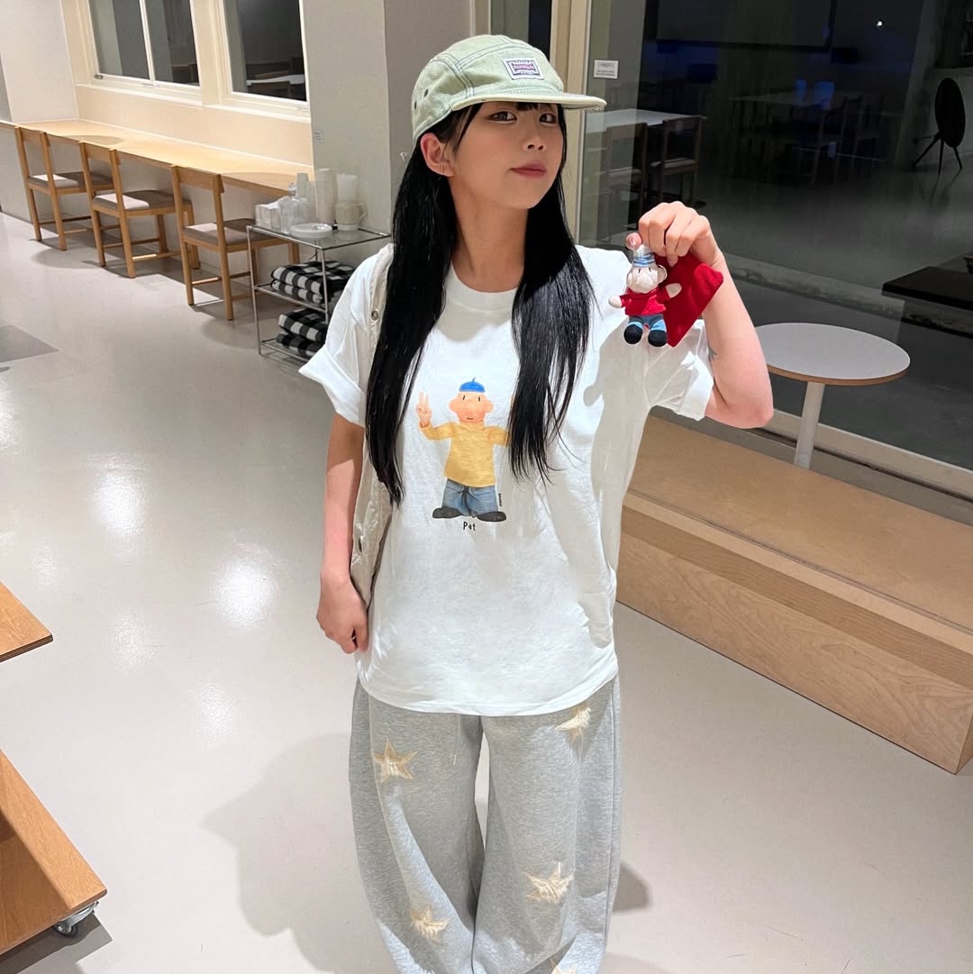 MAINBOOTH [Pat&Mat] Pat T-shirt White 착용 스타일 - 4