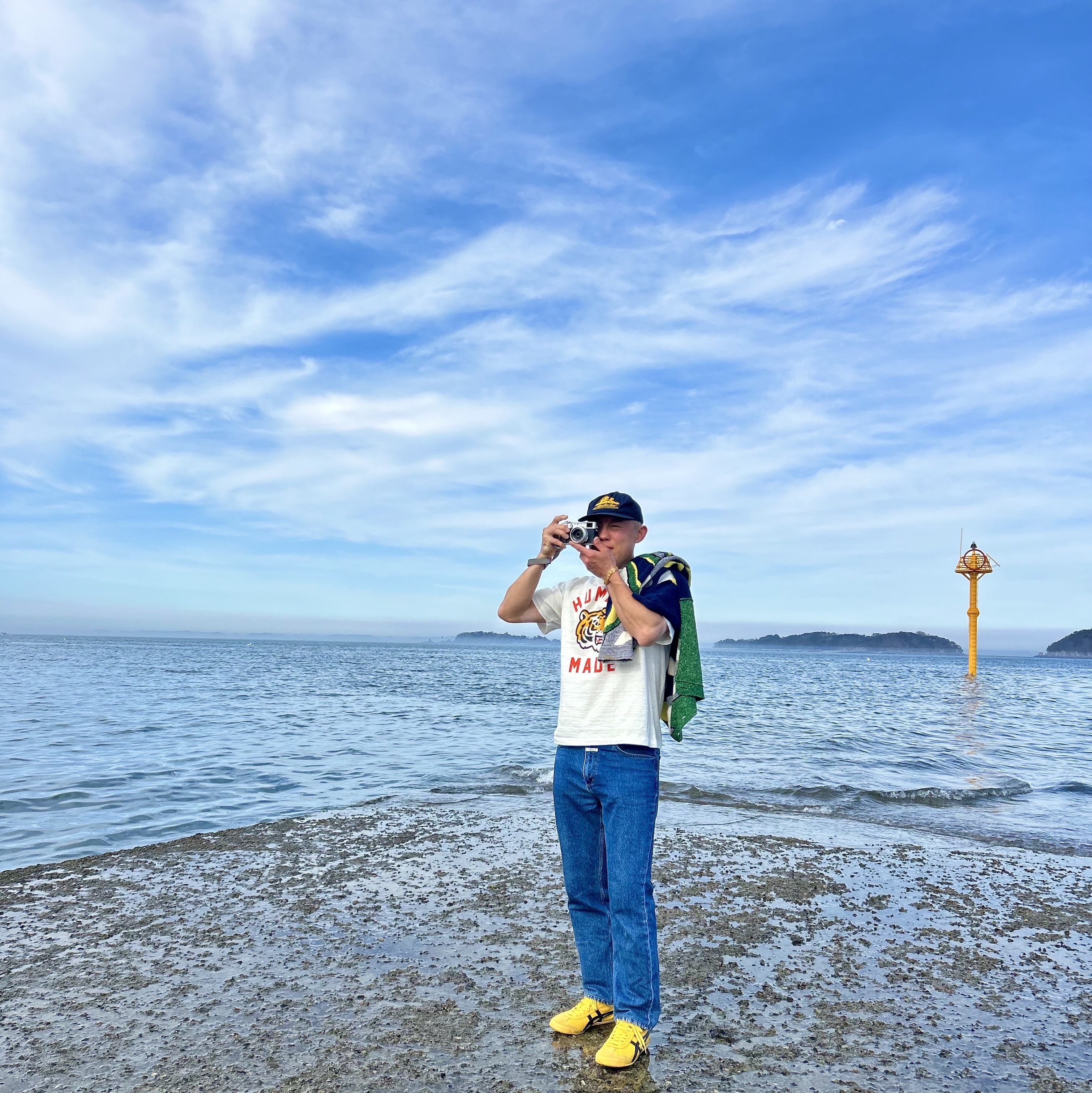 Aime Leon Dore Unisphere Evening Blue, Human Made Graphic T-Shirt #02 White 착용 스타일 - 1