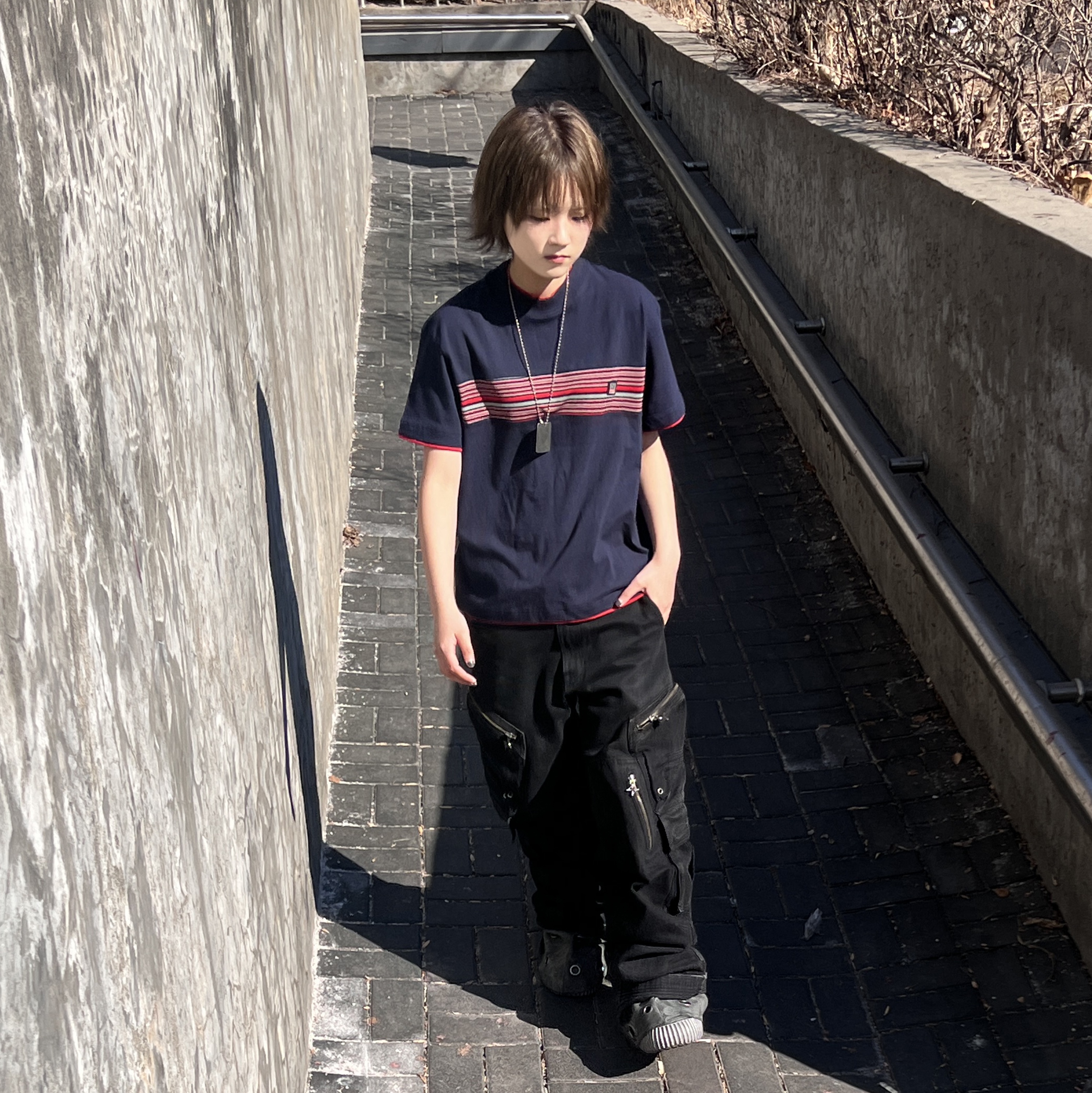 SPORT CHAMBER Spectrum T-shirt NAVY 착용 스타일 - 2