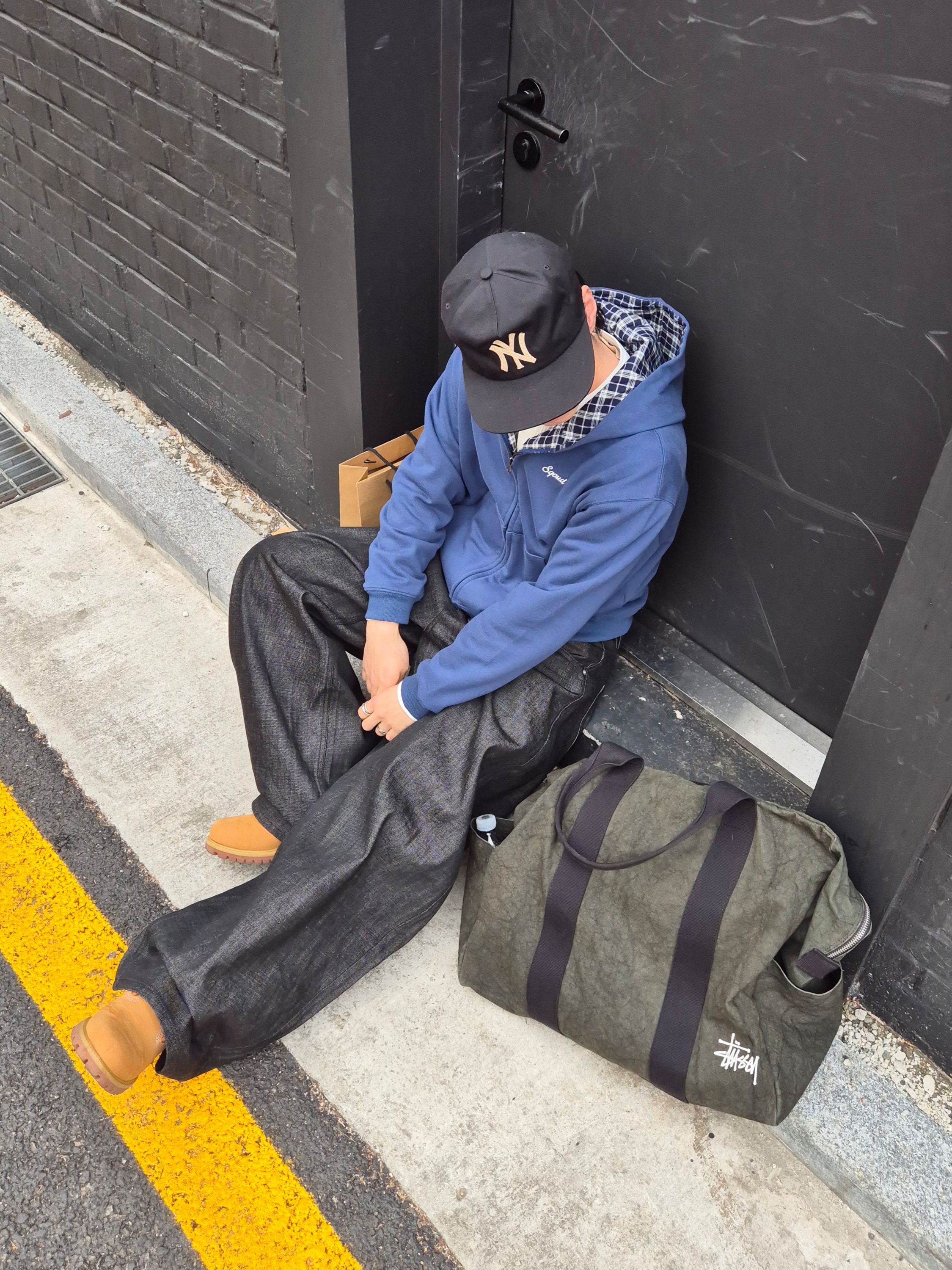 Stussy Canvas Flight Bag Washed Black, Timberland Premium 6 inch Waterproof Boot Wheat Nubuck - Wide 착용 스타일 - 1