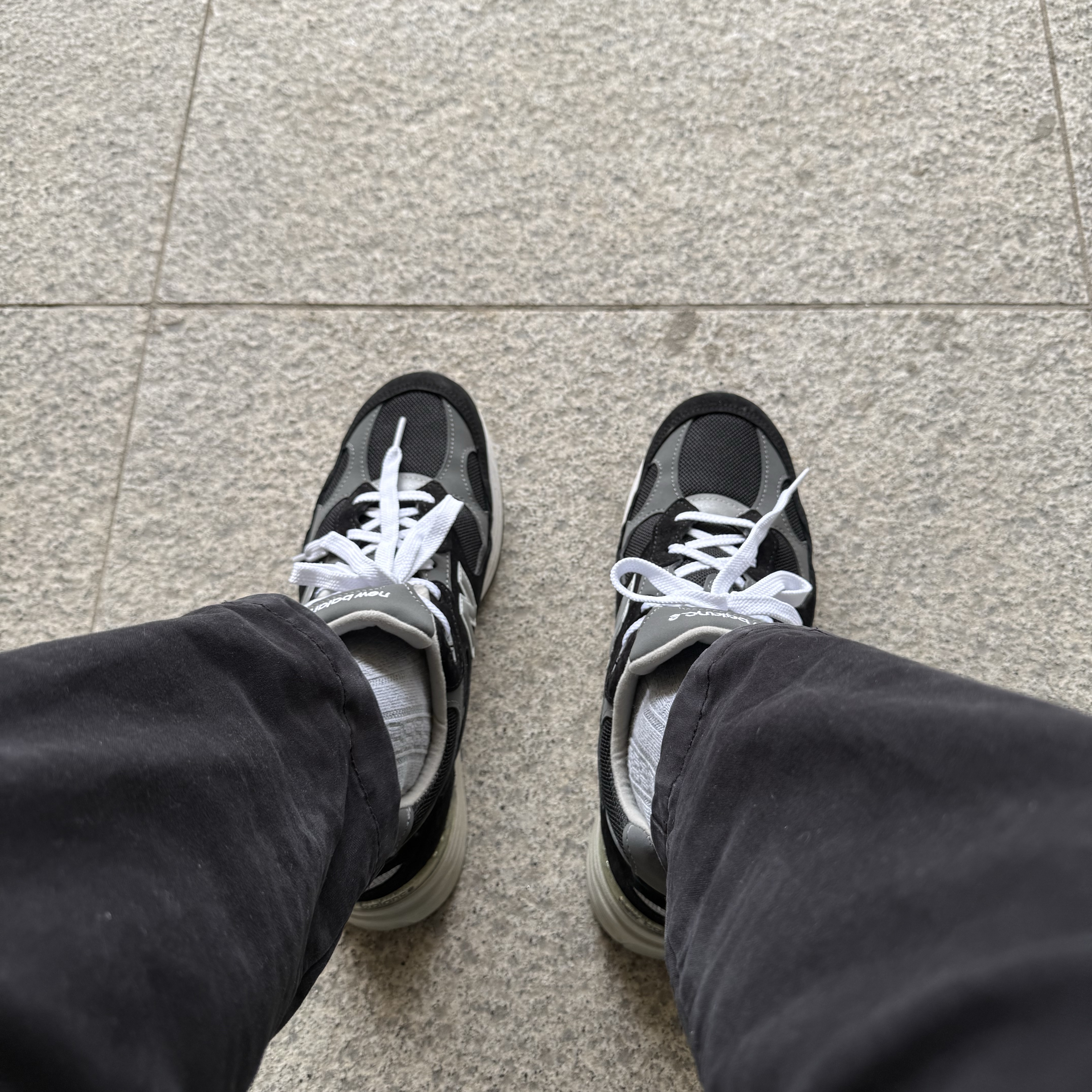 New Balance 992 Made in USA Core Navy 착용 스타일