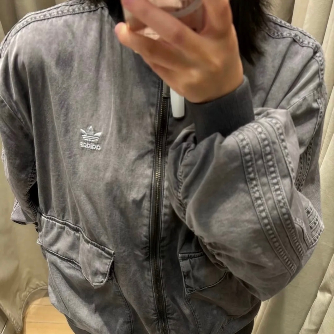 (W) Adidas Adilenium Season 2 Washed Bomber Jacket Gender Neutral Olive Strata - KR Sizing, (W) Adidas Adilenium Season 2 Washed Bomber Jacket Gender Neutral Black - KR Sizing 착용 스타일