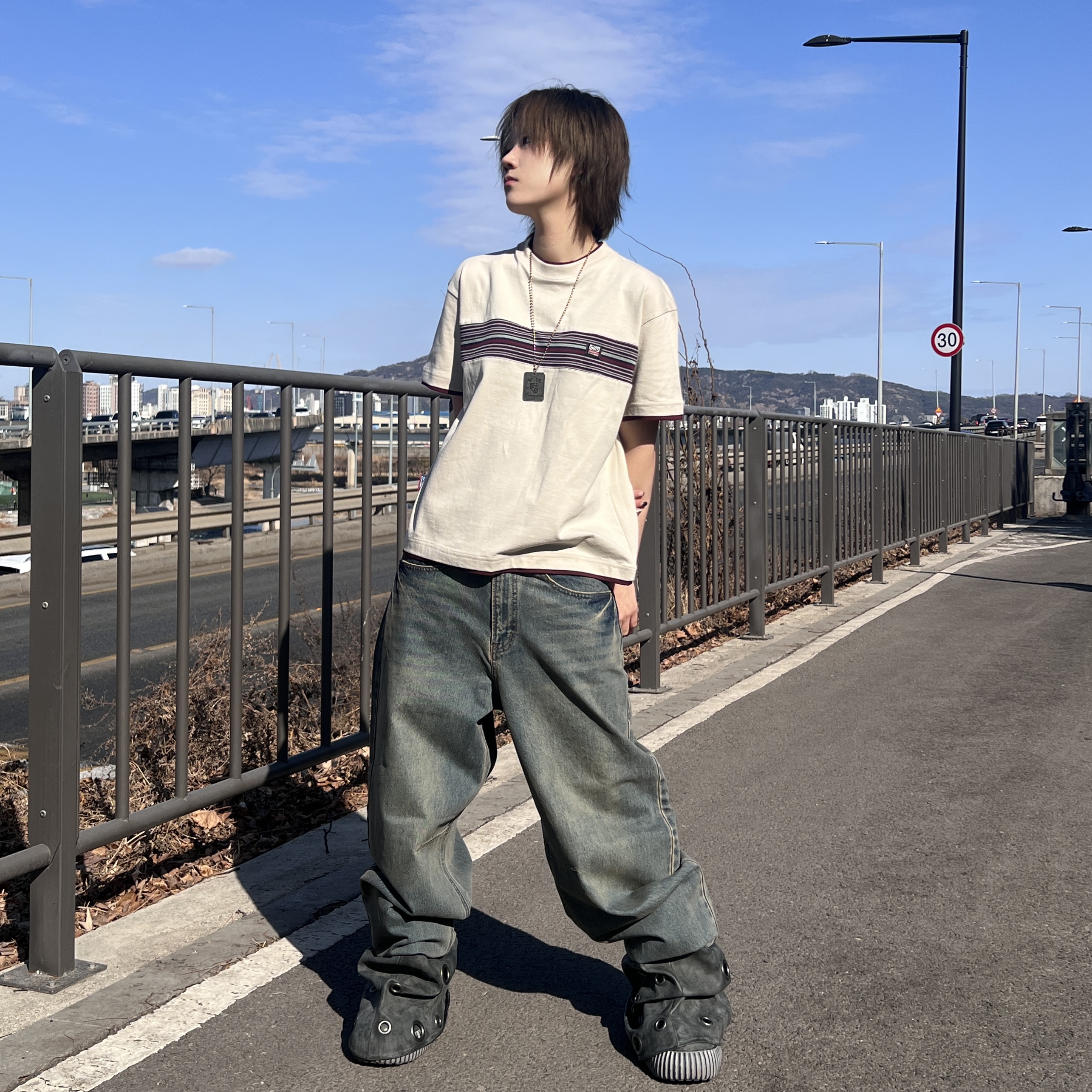 SPORT CHAMBER Spectrum T-shirt LIGHT BEIGE 착용 스타일 - 2