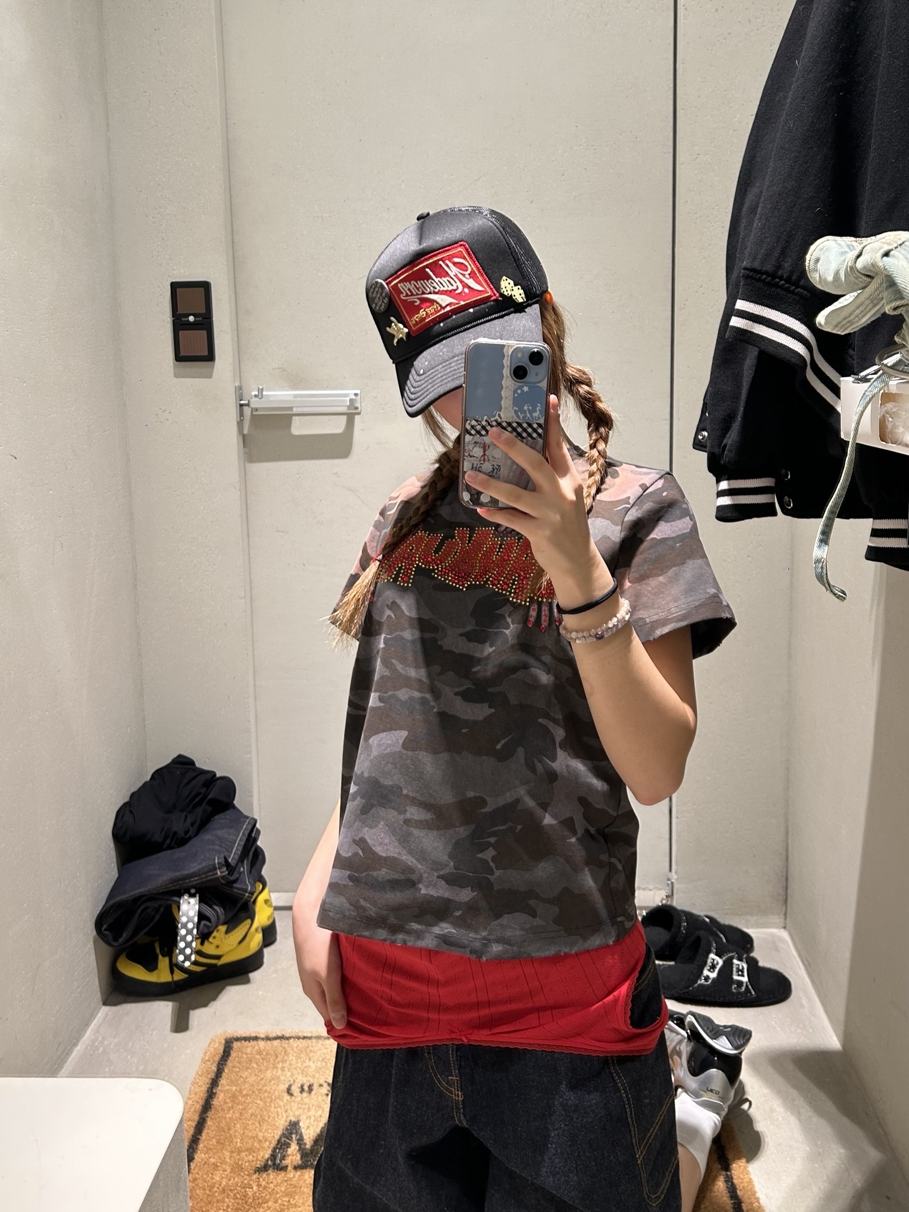 MadeWorn Art Dept Black - 26SS 착용 스타일 - 1