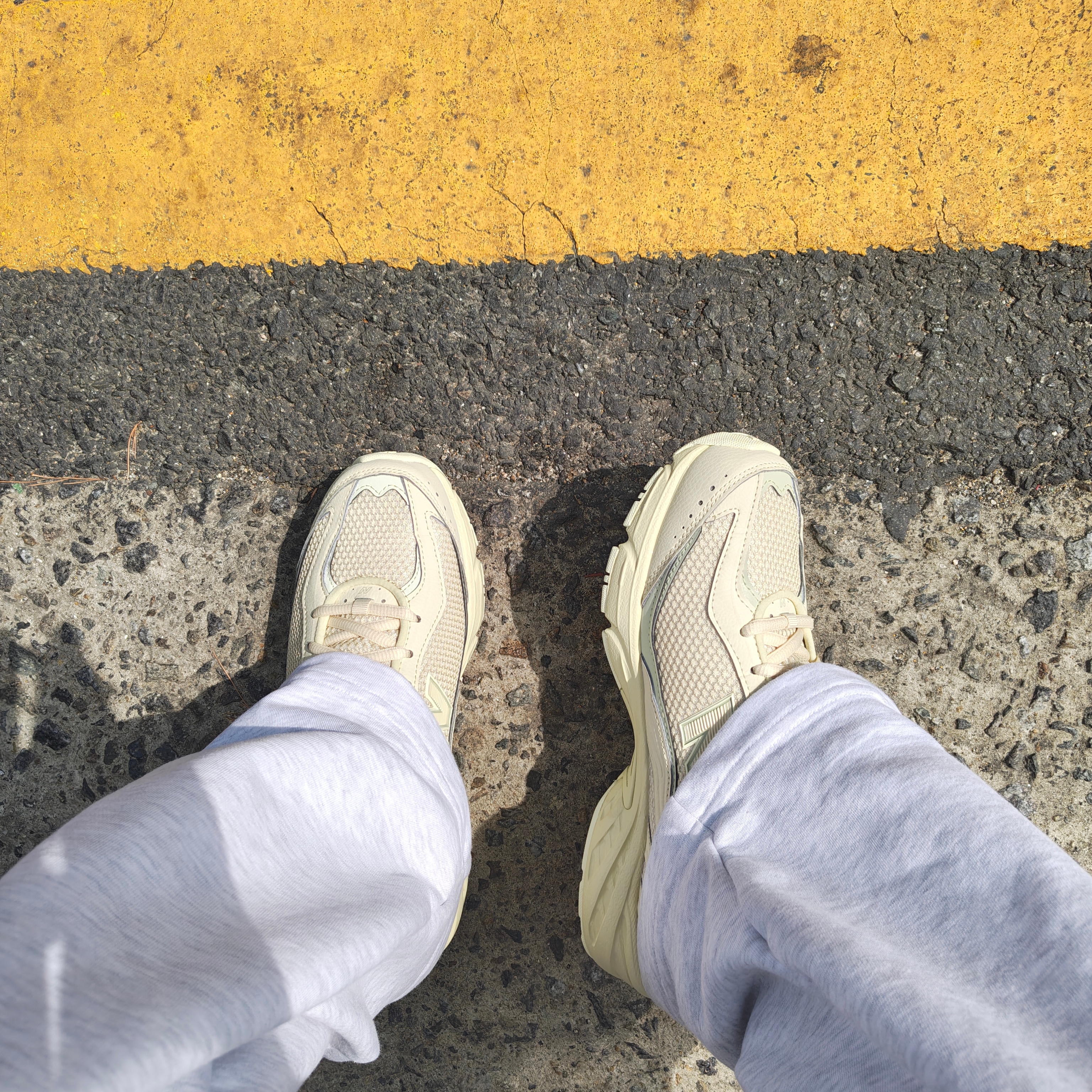 New Balance 509 Pale Moss 착용 스타일