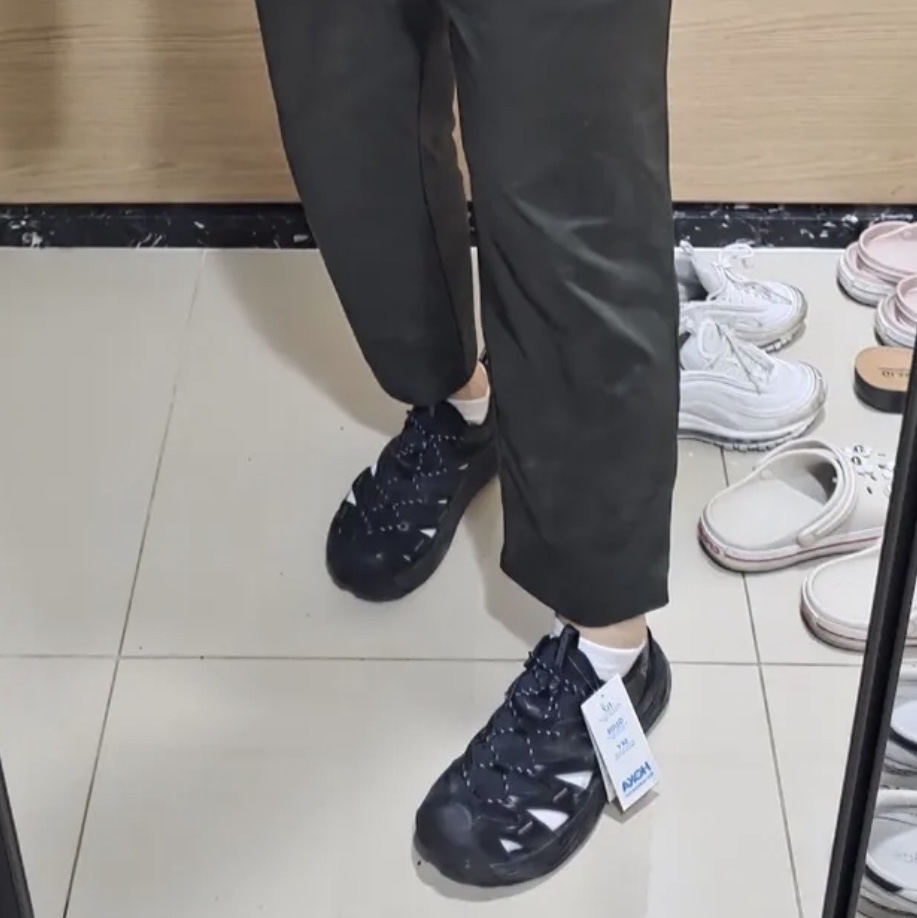 Hoka Hopara Black Castlerock - 26SS 착용 스타일