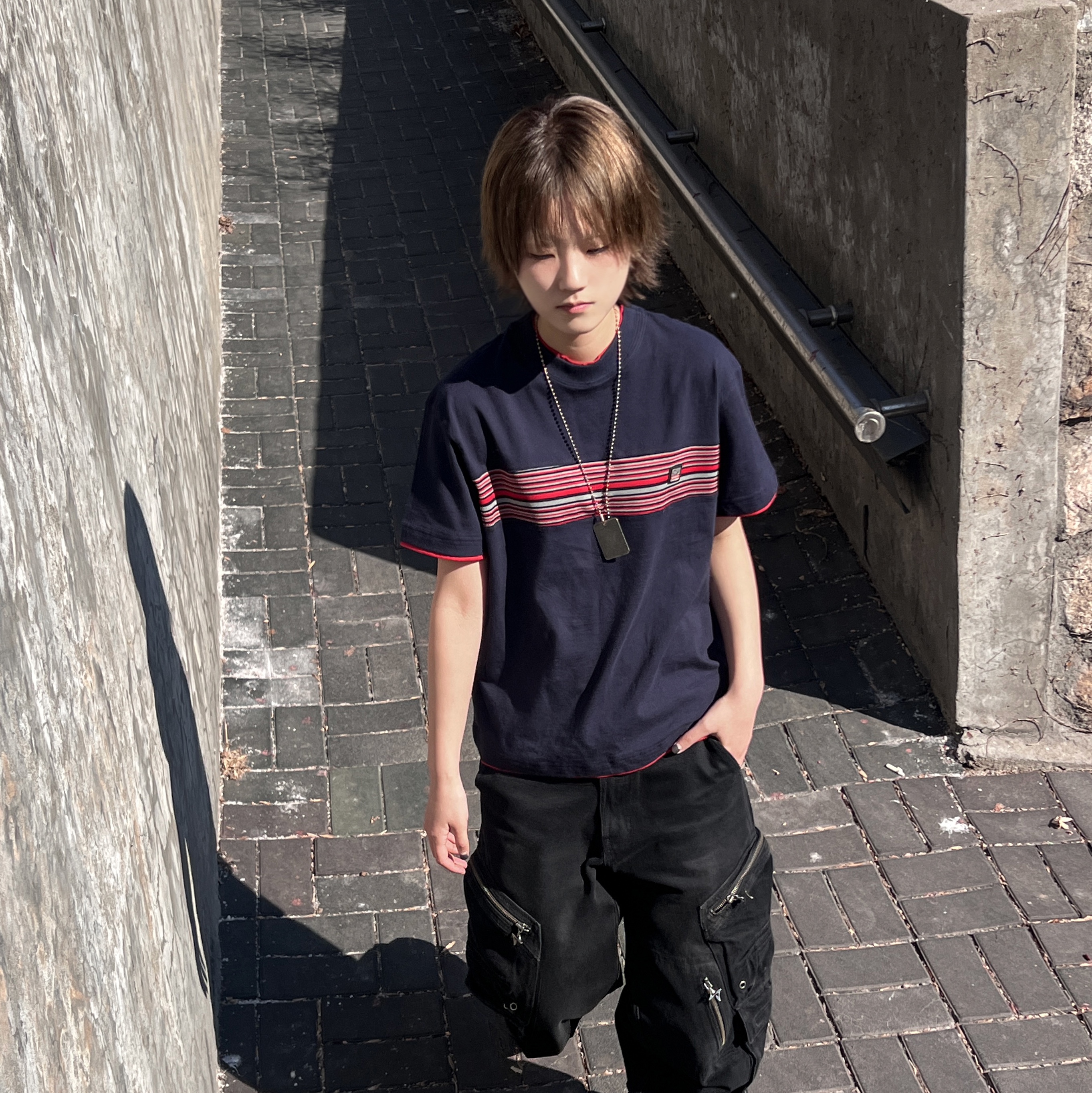 SPORT CHAMBER Spectrum T-shirt NAVY 착용 스타일 - 3