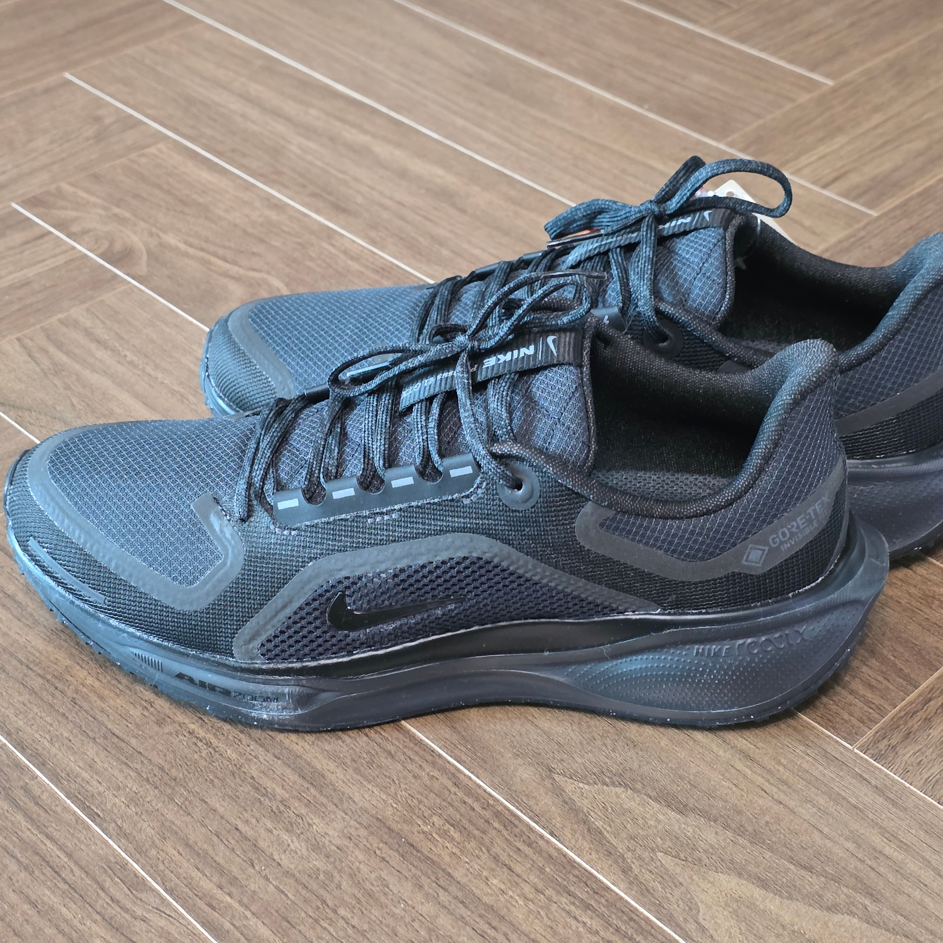 Nike Air Zoom Pegasus 41 Gore-Tex Black Anthracite 착용 스타일