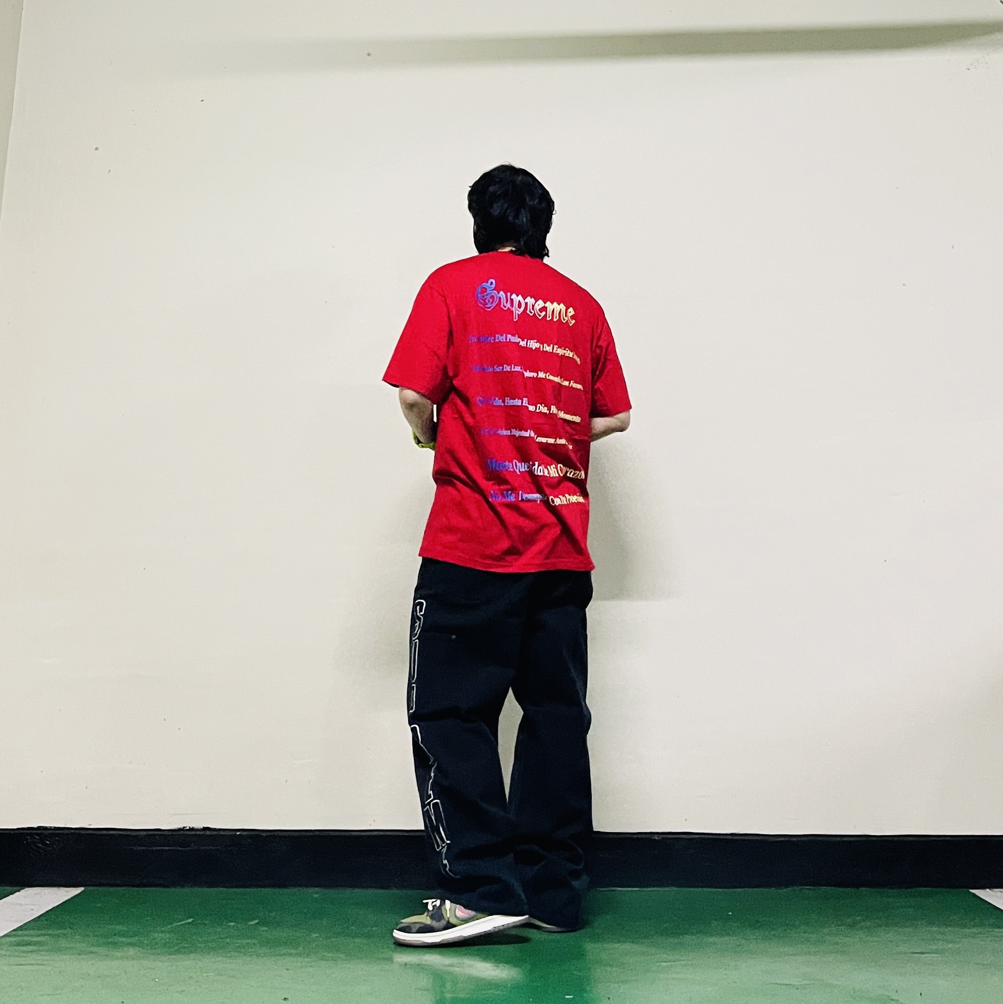 Supreme Reflective Double Knee Pants Black - 25FW, Supreme Grim Reaper T-Shirt Red - 26SS 착용 스타일 - 2