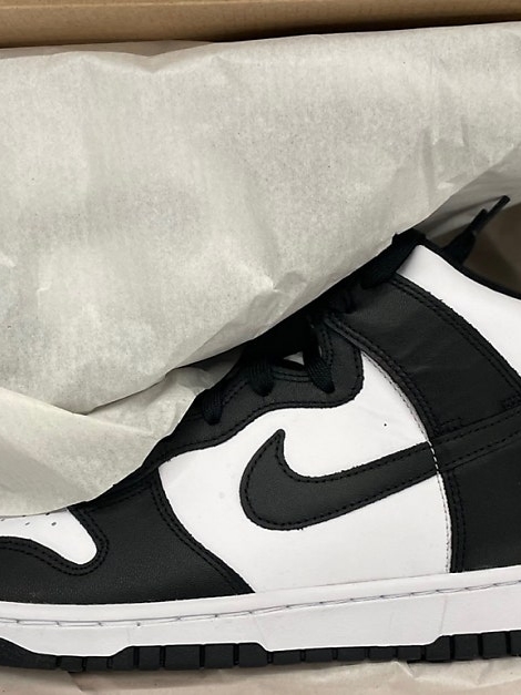 (W) Nike Dunk High Black and White 착용 스타일