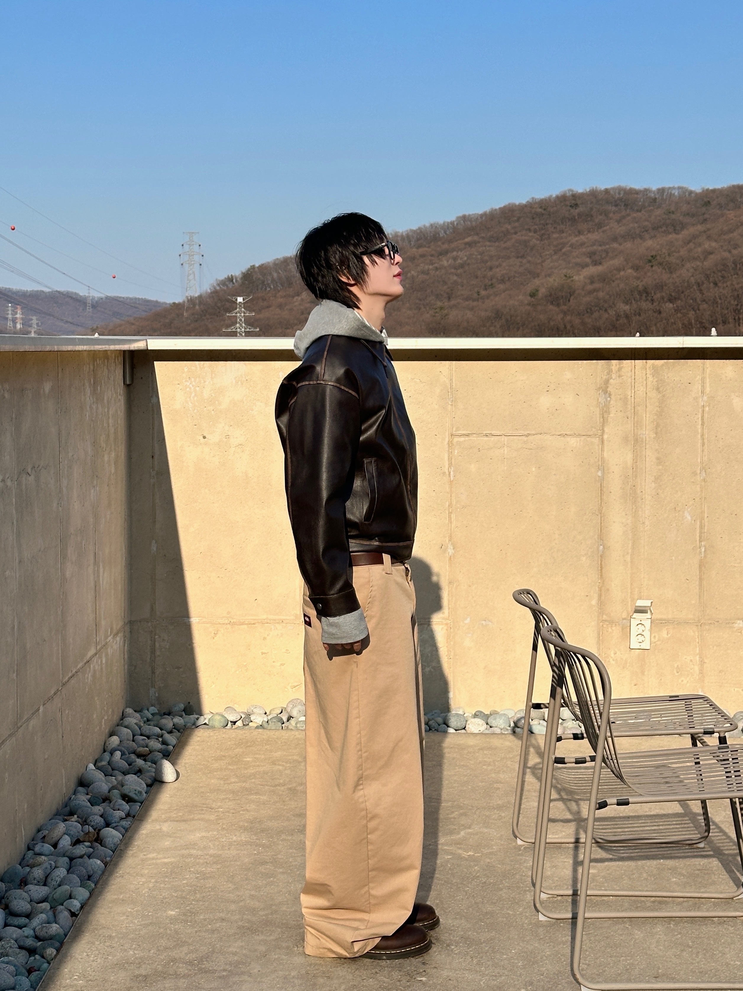 Dr. Martens 1461 Crazy Horse Dark Brown 착용 스타일 - 1