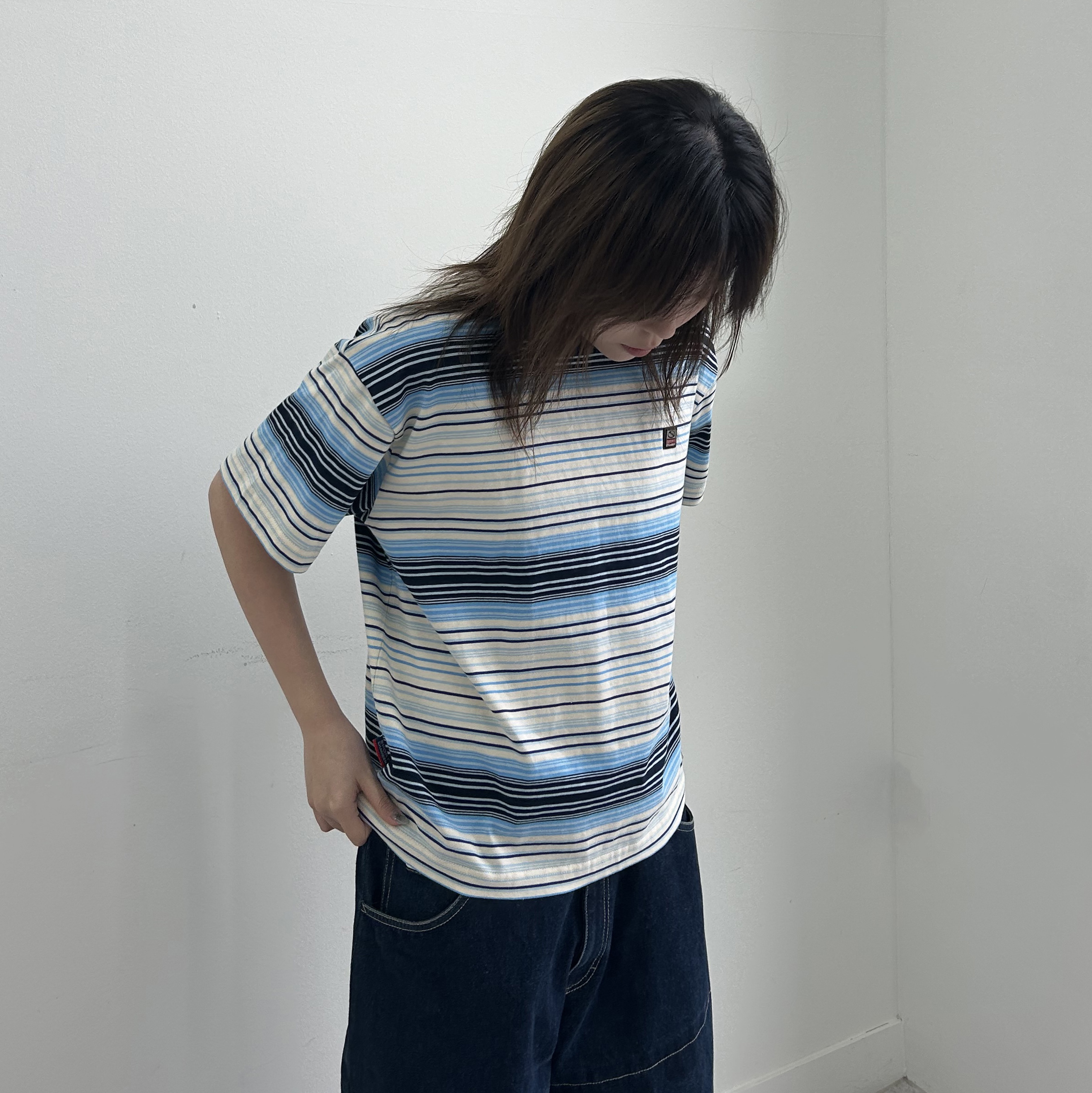 SPORT CHAMBER Glitch T-shirt SKY BLUE 착용 스타일 - 1