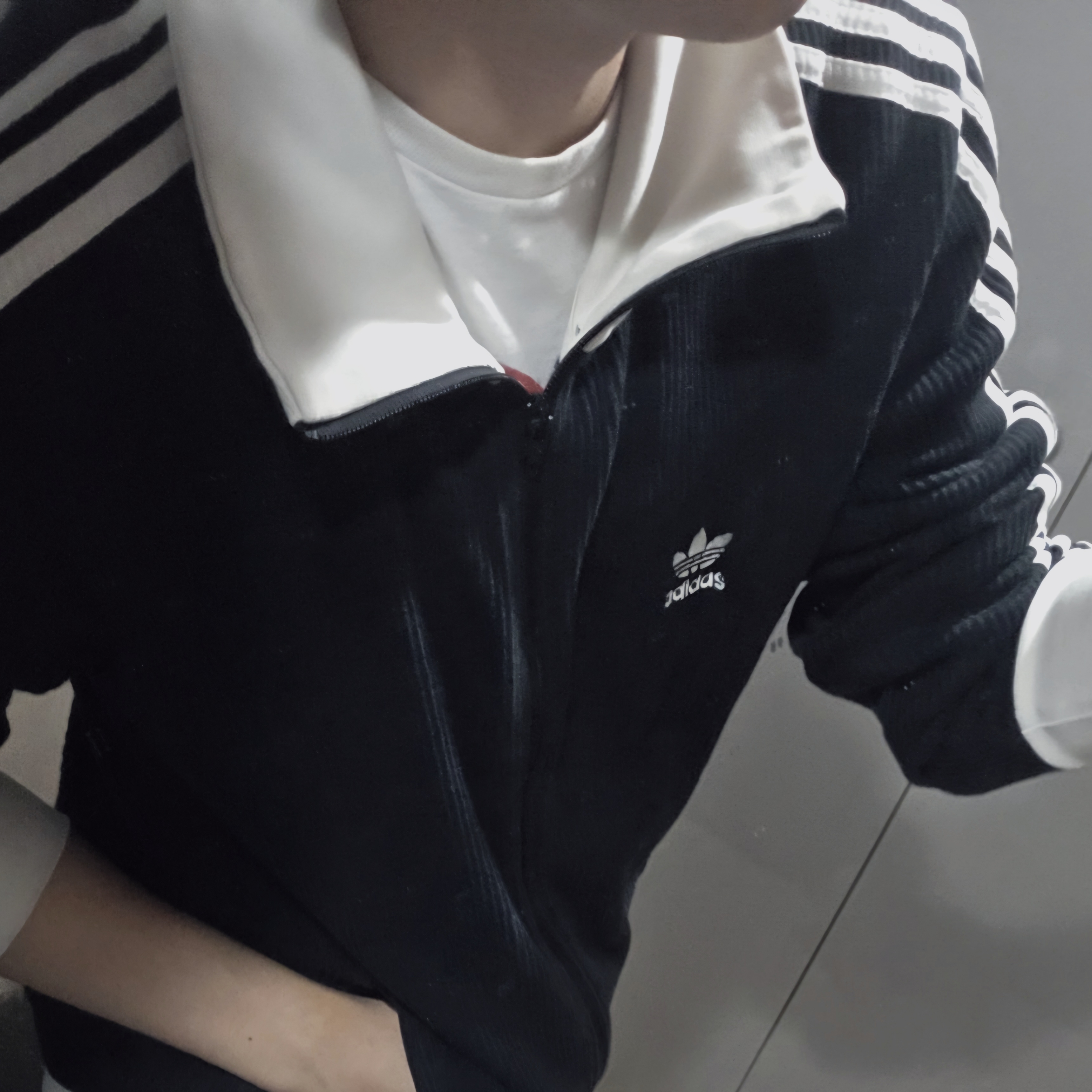 Adidas Waffle Beckenbauer Track Top Black - KR Sizing 착용 스타일