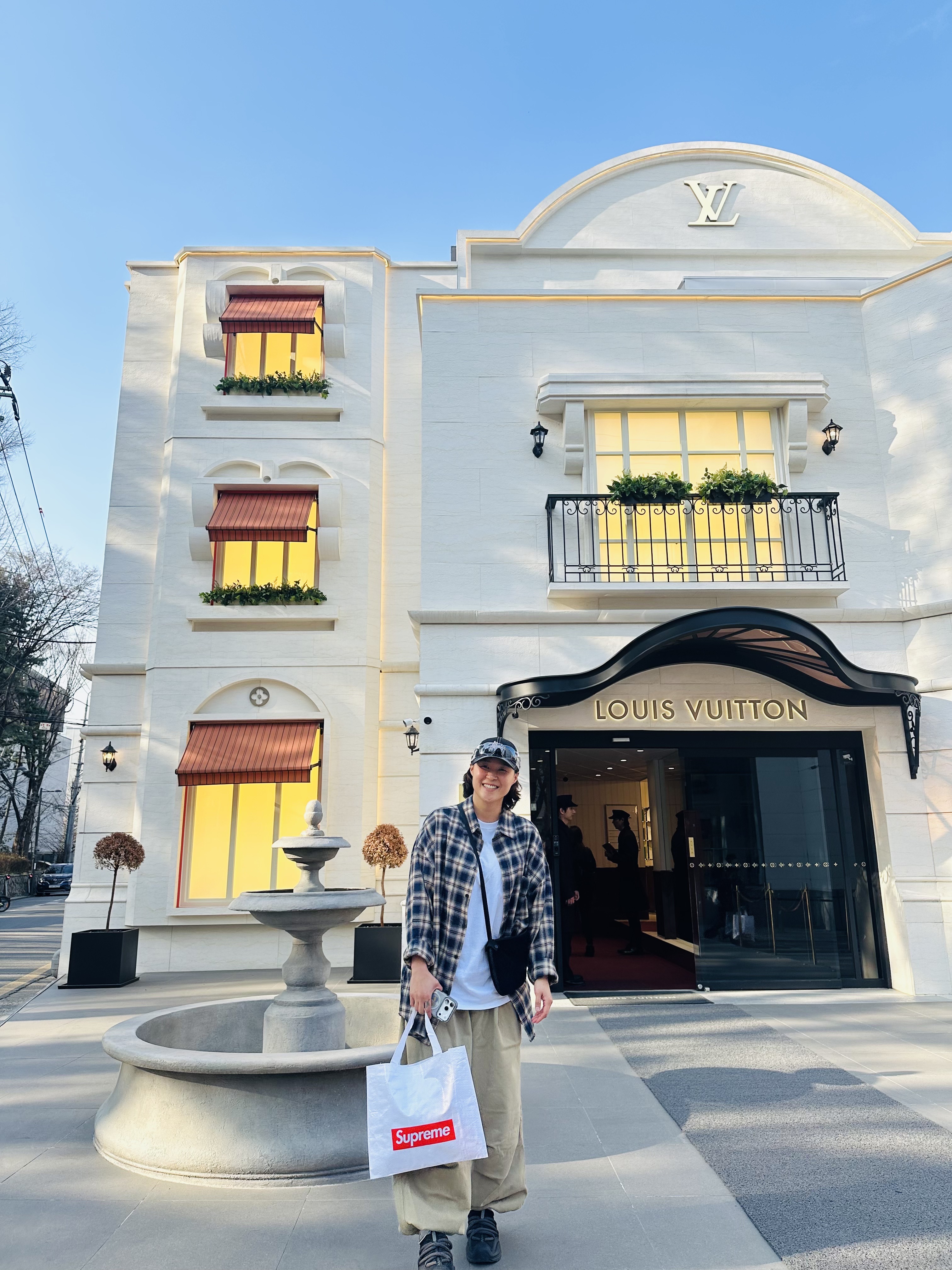 Supreme Military Camp Cap Black - 25SS, Supreme Big Logo Jacquard Hooded Sweatshirt Heather Grey - 23FW 착용 스타일 - 2