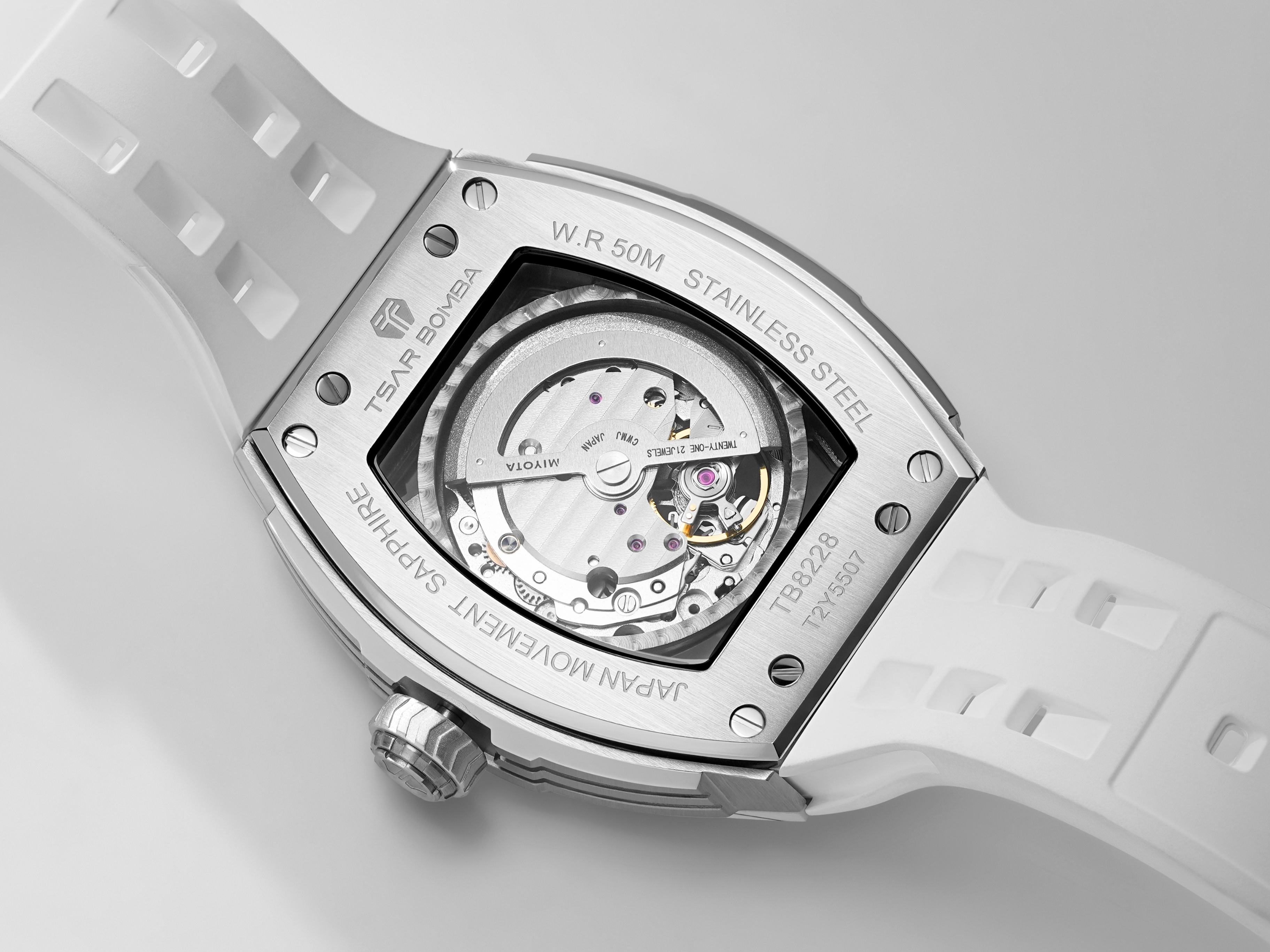 Tsar Bomba Elemental-Carbon Fiber Automatic  TB8228CF-04 Ellegant White 착용 스타일 - 4