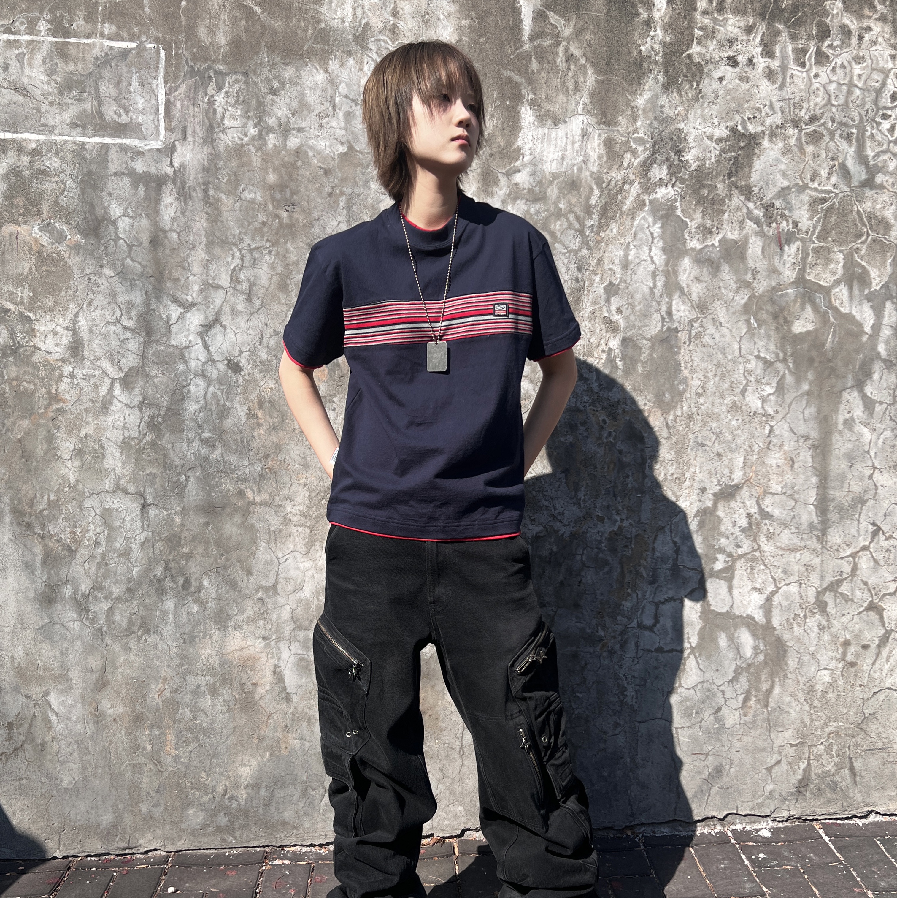 SPORT CHAMBER Spectrum T-shirt NAVY 착용 스타일 - 1