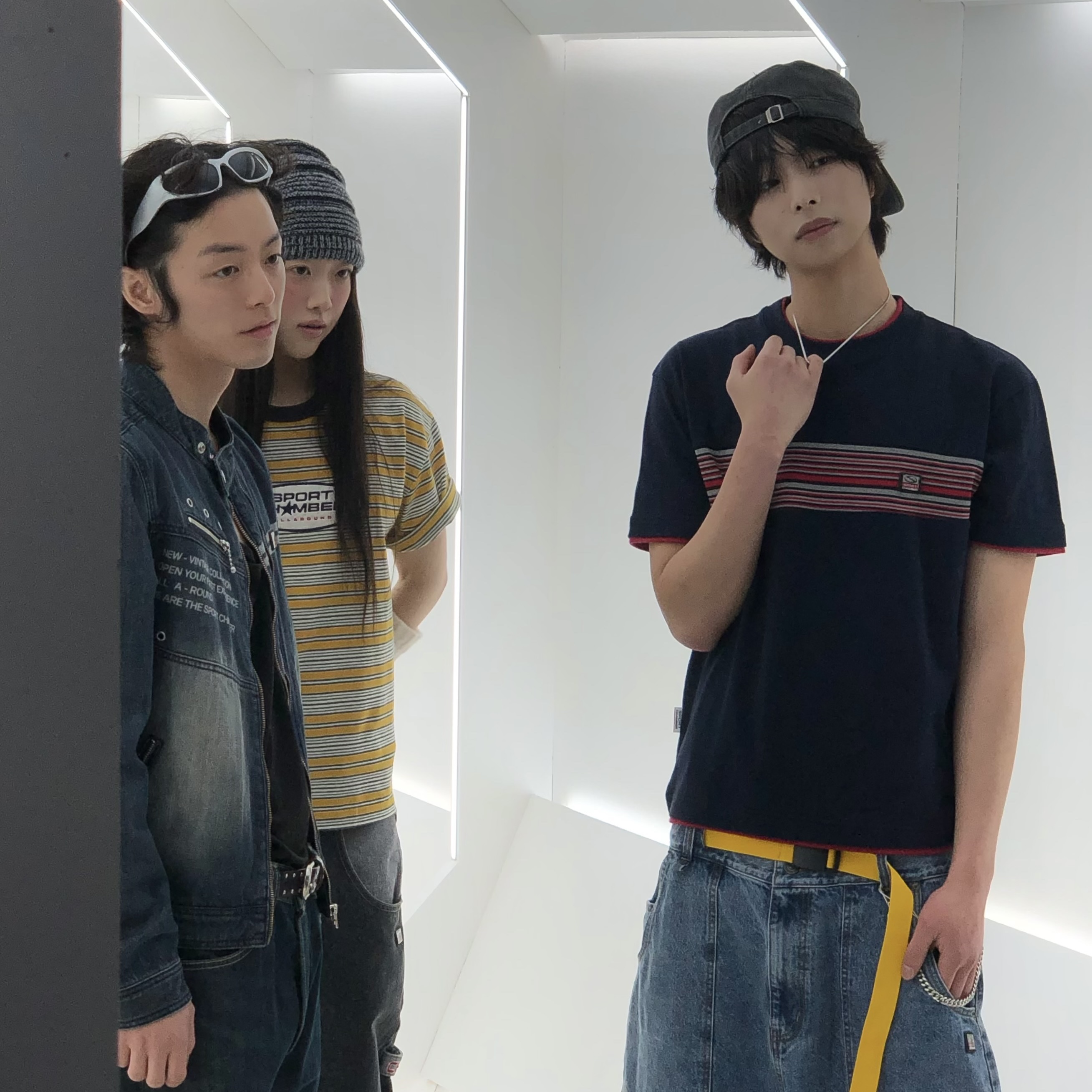 SPORT CHAMBER Spectrum T-shirt NAVY, SPORT CHAMBER Superwide Carpenter Denim Pants Blue 착용 스타일
