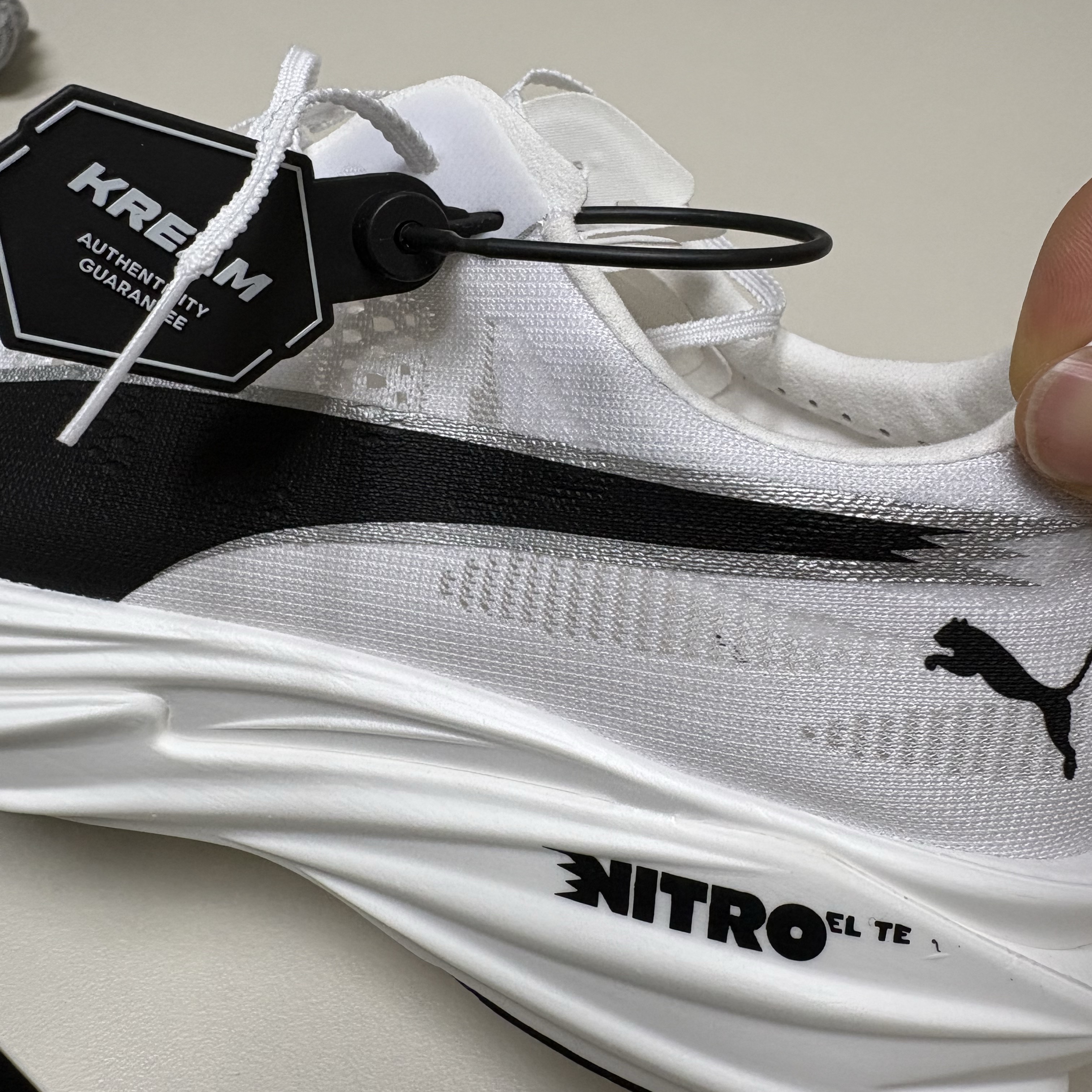 Puma Deviate Nitro Elite 4 White Black 착용 스타일