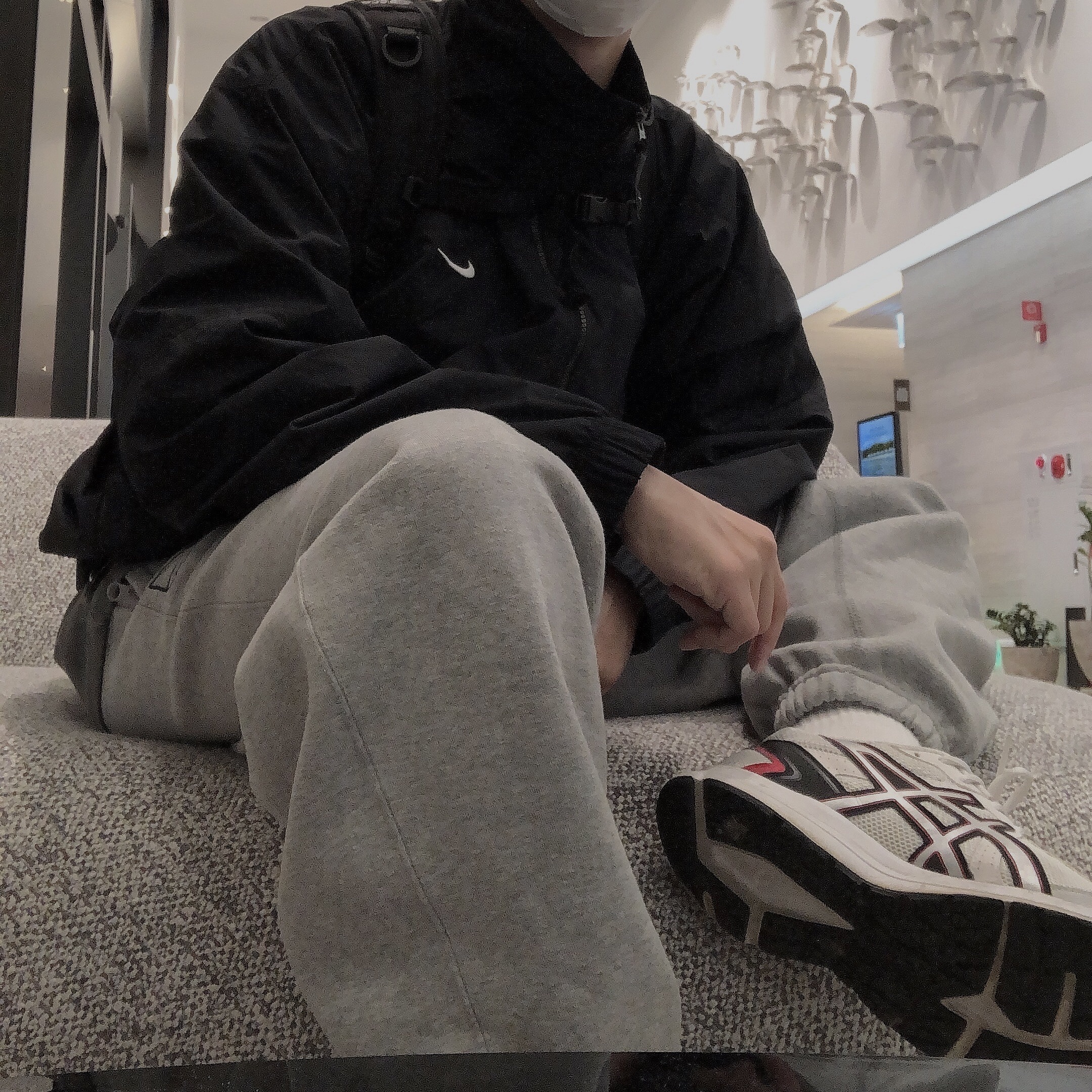 Nike NRG Solo Swoosh Woven Track Jacket Black - Asia, Nike x Stussy NRG Fleece Pants Dark Grey Heather (DO9340-063) 착용 스타일