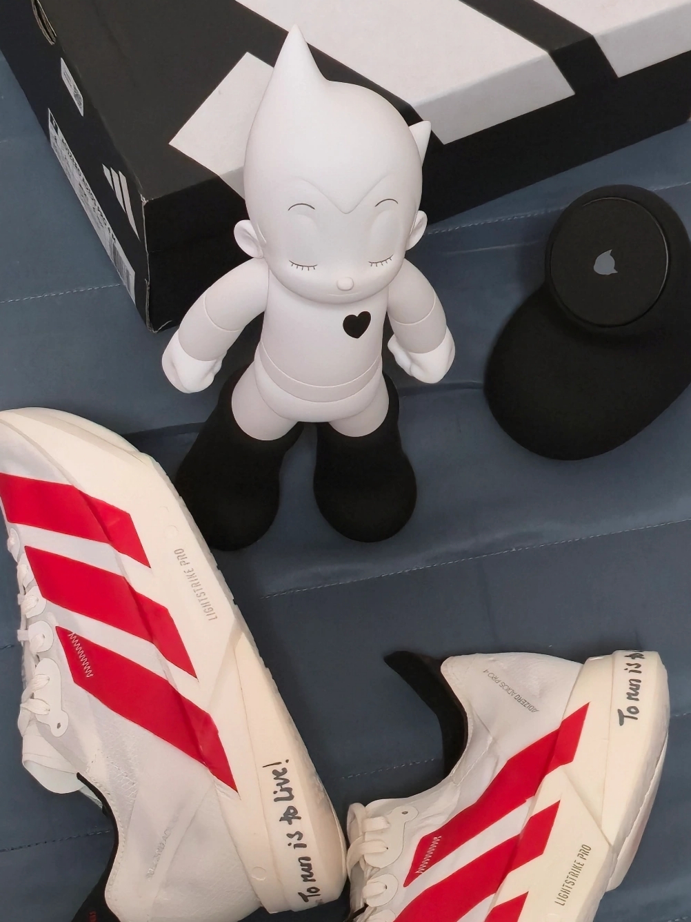 Adidas Adizero Adios Pro 4 Off White Better Scarlet 착용 스타일