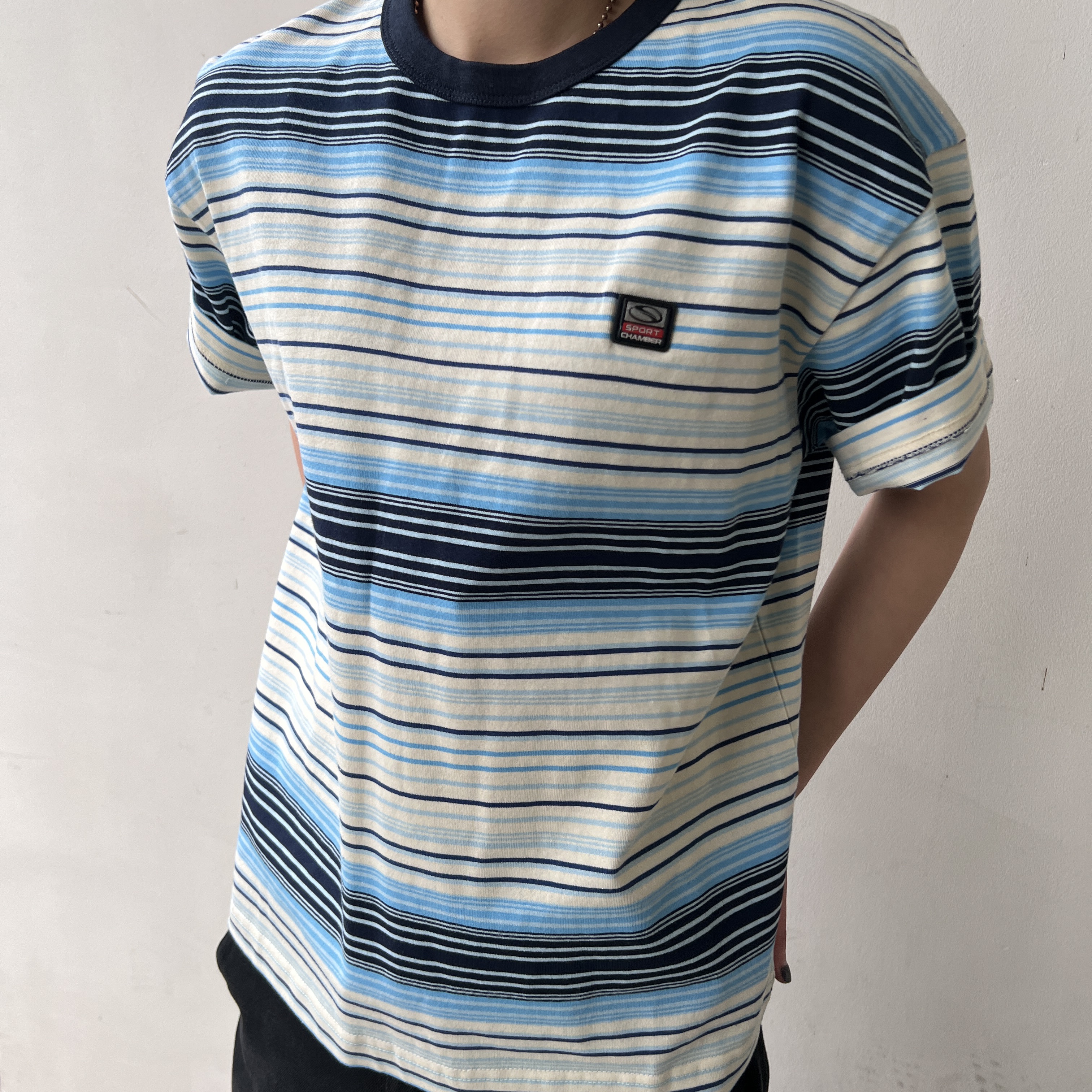 SPORT CHAMBER Glitch T-shirt SKY BLUE 착용 스타일 - 3