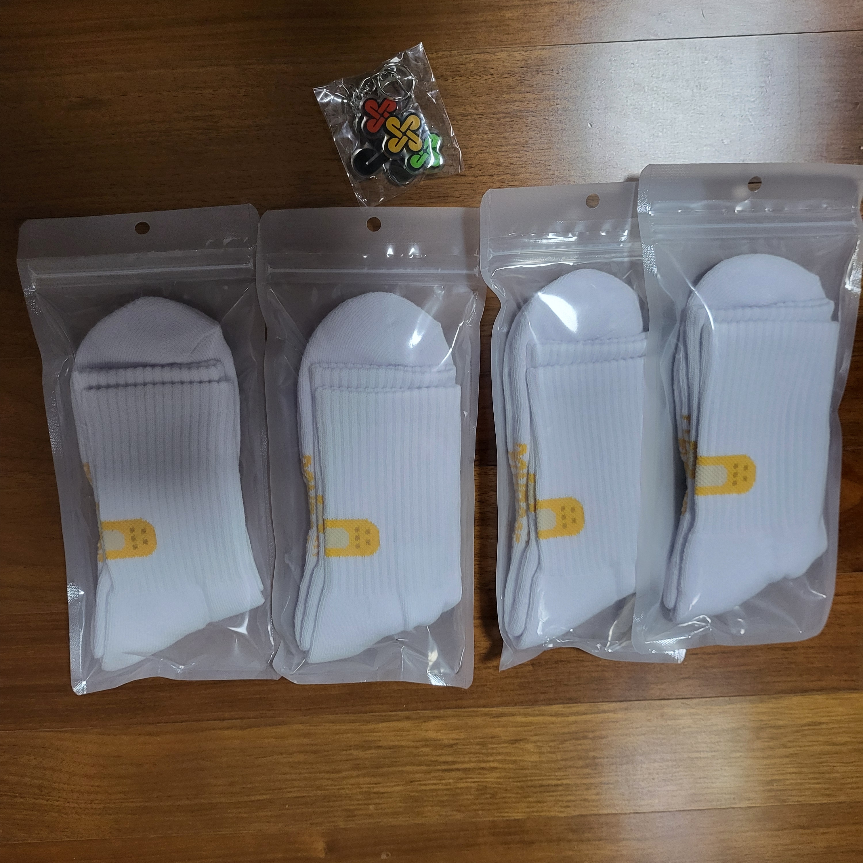 Plastick Bandage Banana Bandage Socks White 착용 스타일 - 2
