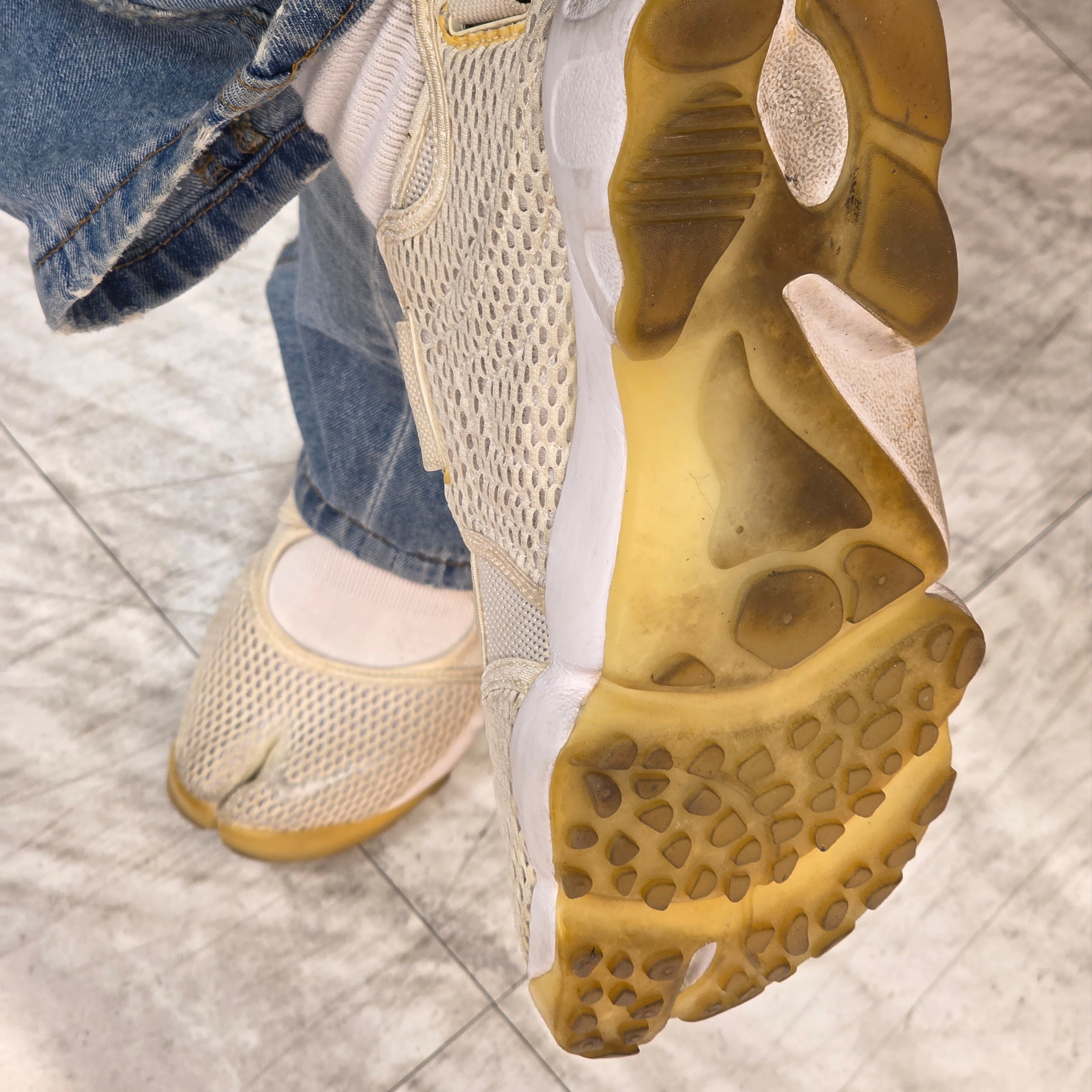 (W) Nike Air Rift Breathe White Pure Platinum 착용 스타일 - 2