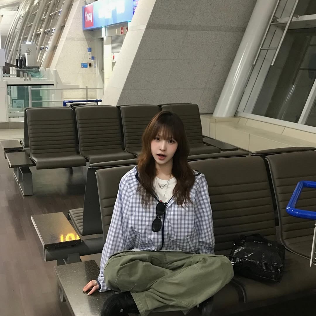 SPORT CHAMBER SC Square Check Windbreaker WHITE 착용 스타일 - 5