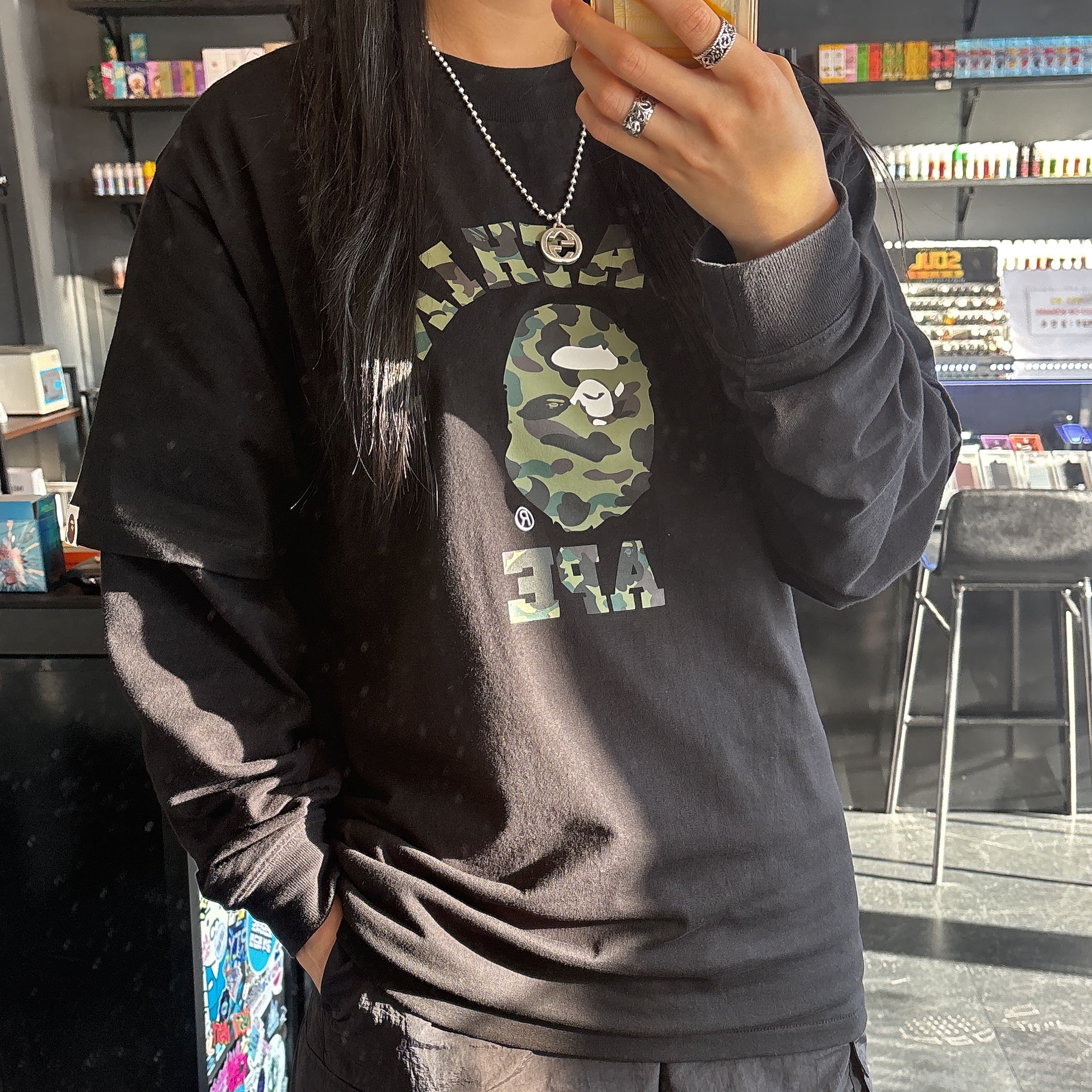 BAPE 1st Camo College T-Shirt Black Green, Gucci Interlocking G Silver Ring Silver Aged Finish 착용 스타일