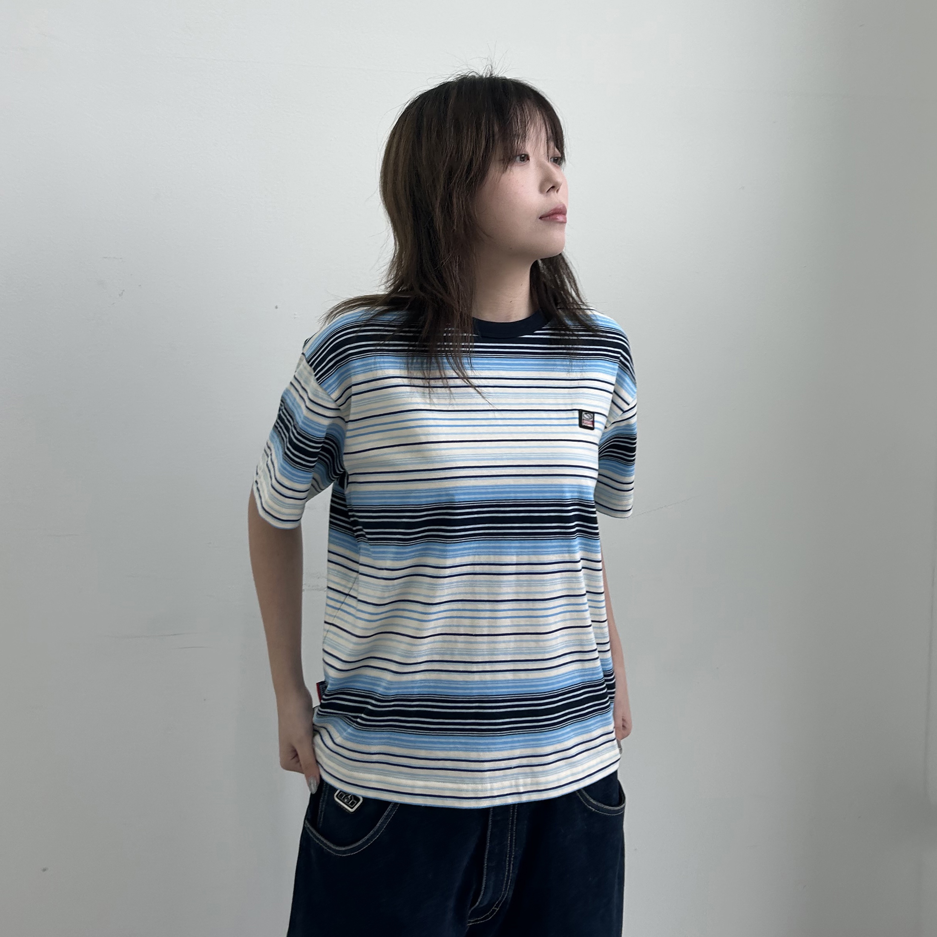 SPORT CHAMBER Glitch T-shirt SKY BLUE 착용 스타일 - 3