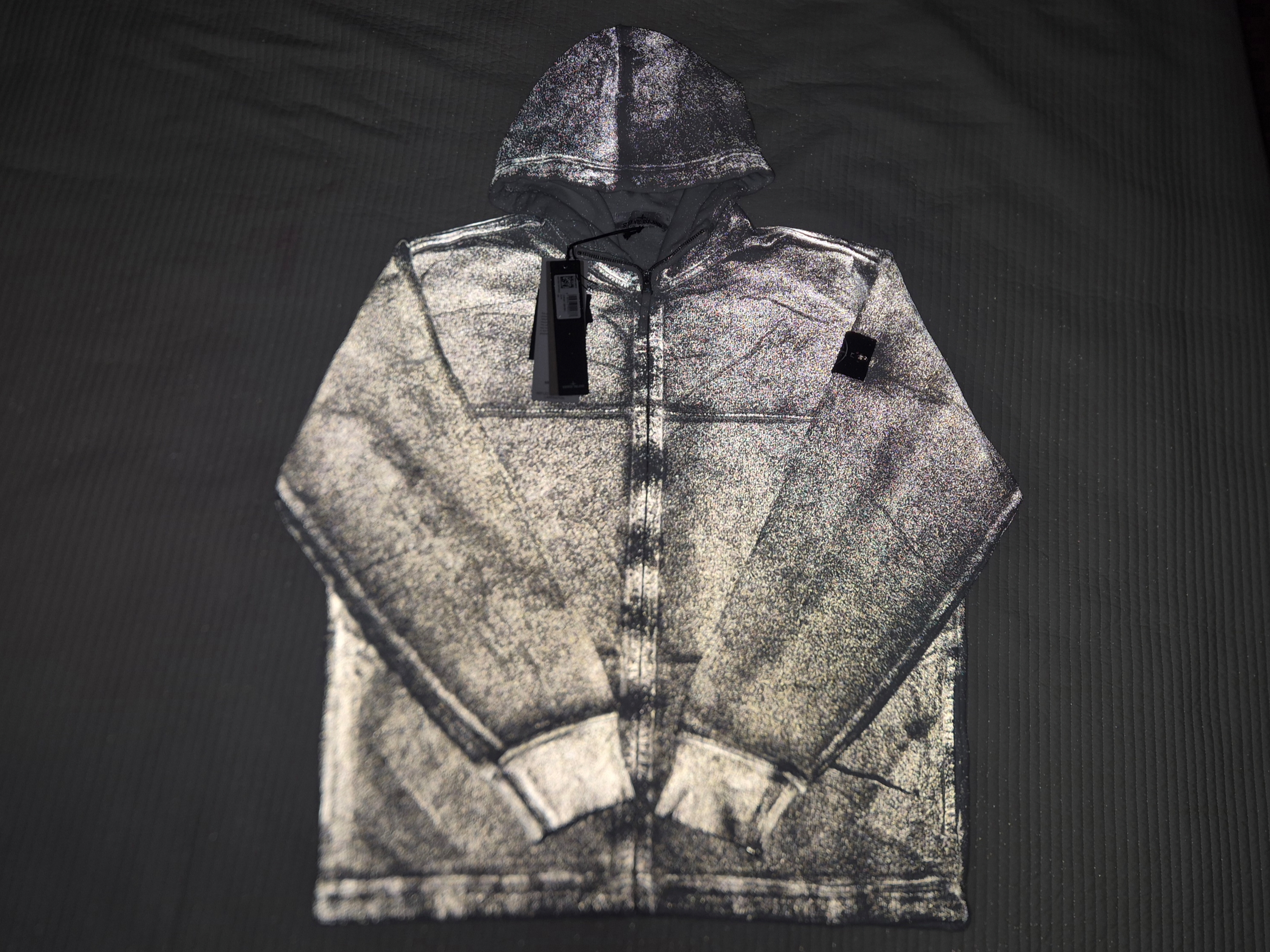 Stone Island 6100017 Organic Cotton Fleece Reflective Garment Lamination Oversized Fit Zip-Up Hooded Sweatshirt with Pockets Sky Blue - 26SS 착용 스타일 - 1