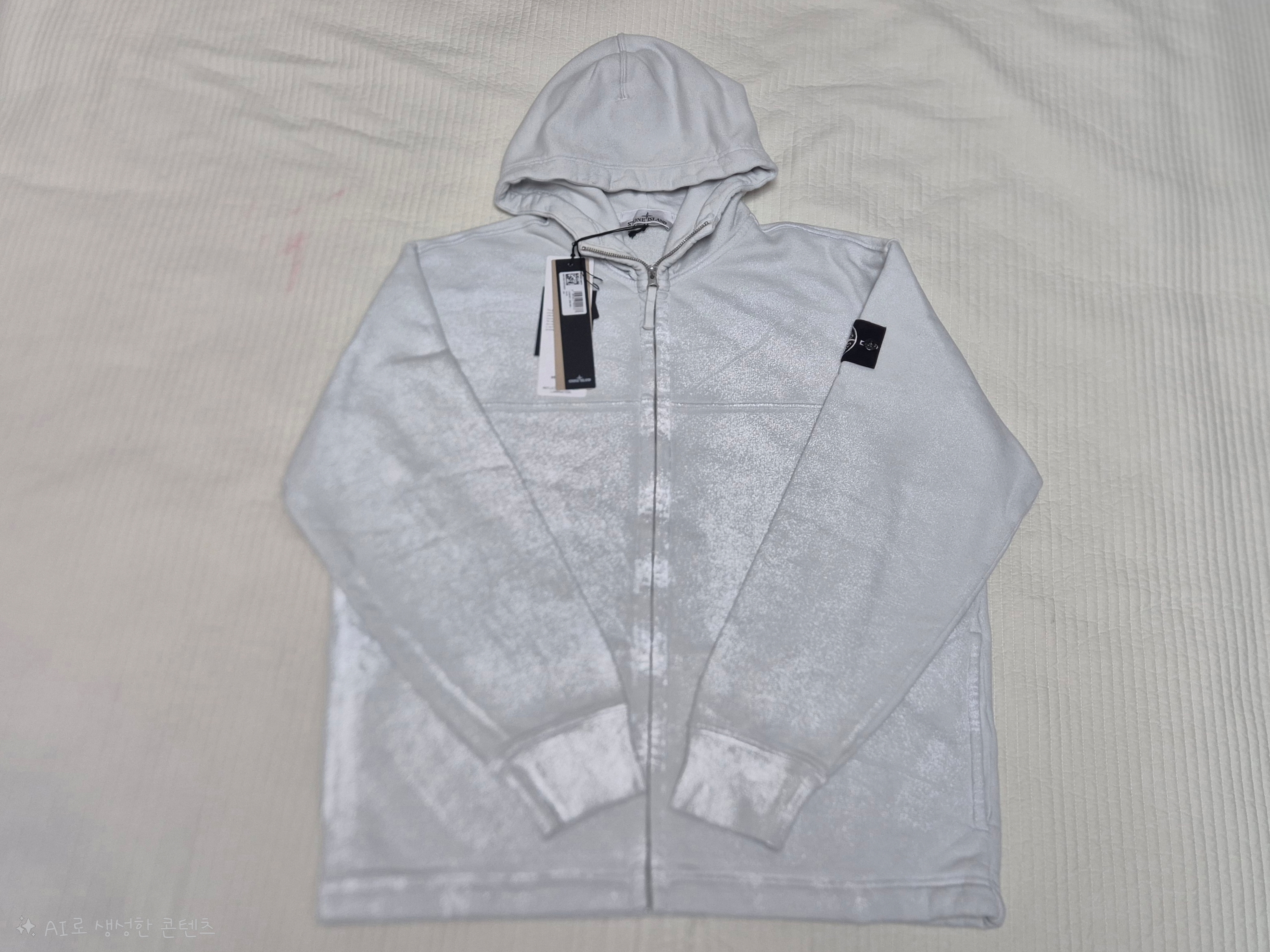 Stone Island 6100017 Organic Cotton Fleece Reflective Garment Lamination Oversized Fit Zip-Up Hooded Sweatshirt with Pockets Sky Blue - 26SS 착용 스타일 - 3