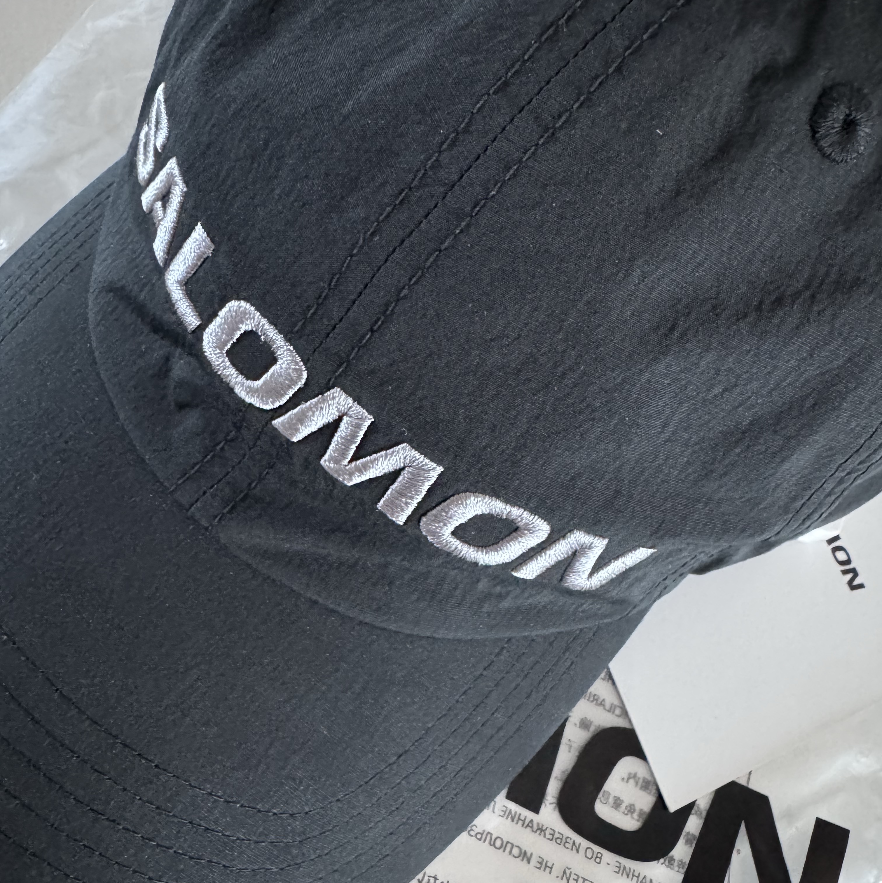Salomon Primary Ball Cap Black 착용 스타일 - 1