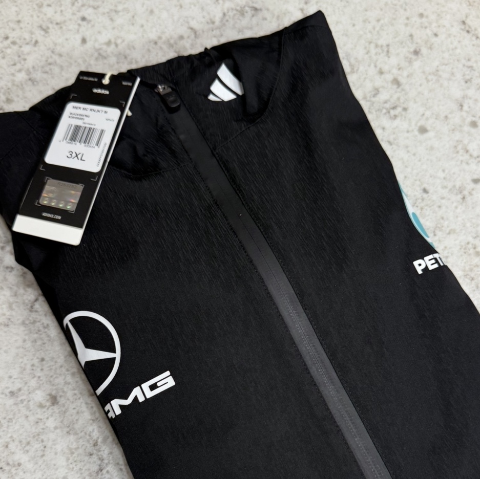 Adidas x Mercedes AMG Petronas F1 Team Mechanix Rain Jacket Black Grey Two - KR Sizing (Non Marking Ver.) 착용 스타일 - 6