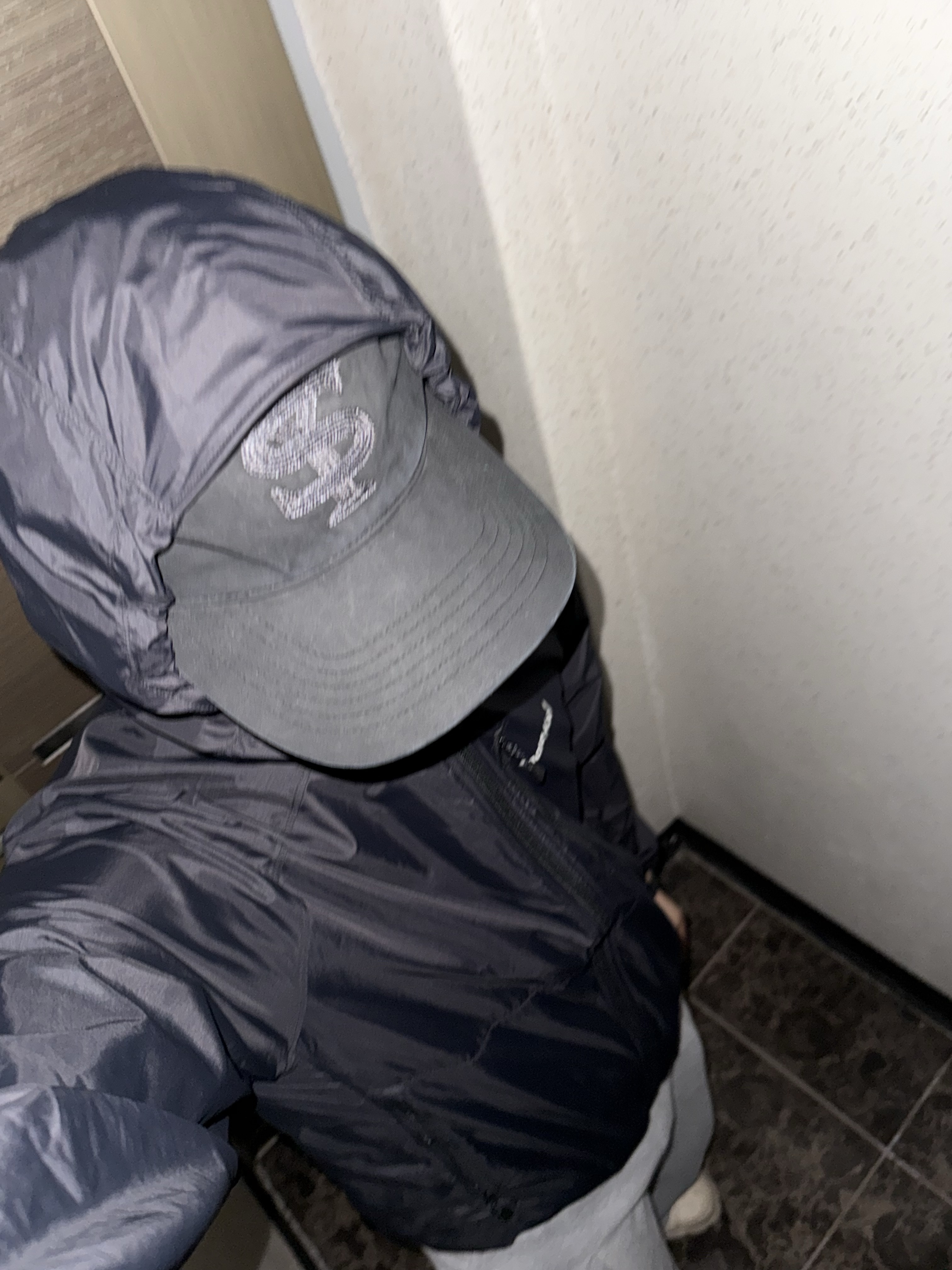 New Era Adjustable 9Forty New York Yankees Essential Cap Black, Nike x Stussy Full Zip Washed Fleece Hoodie Black (FJ9175-010) 착용 스타일 - 2