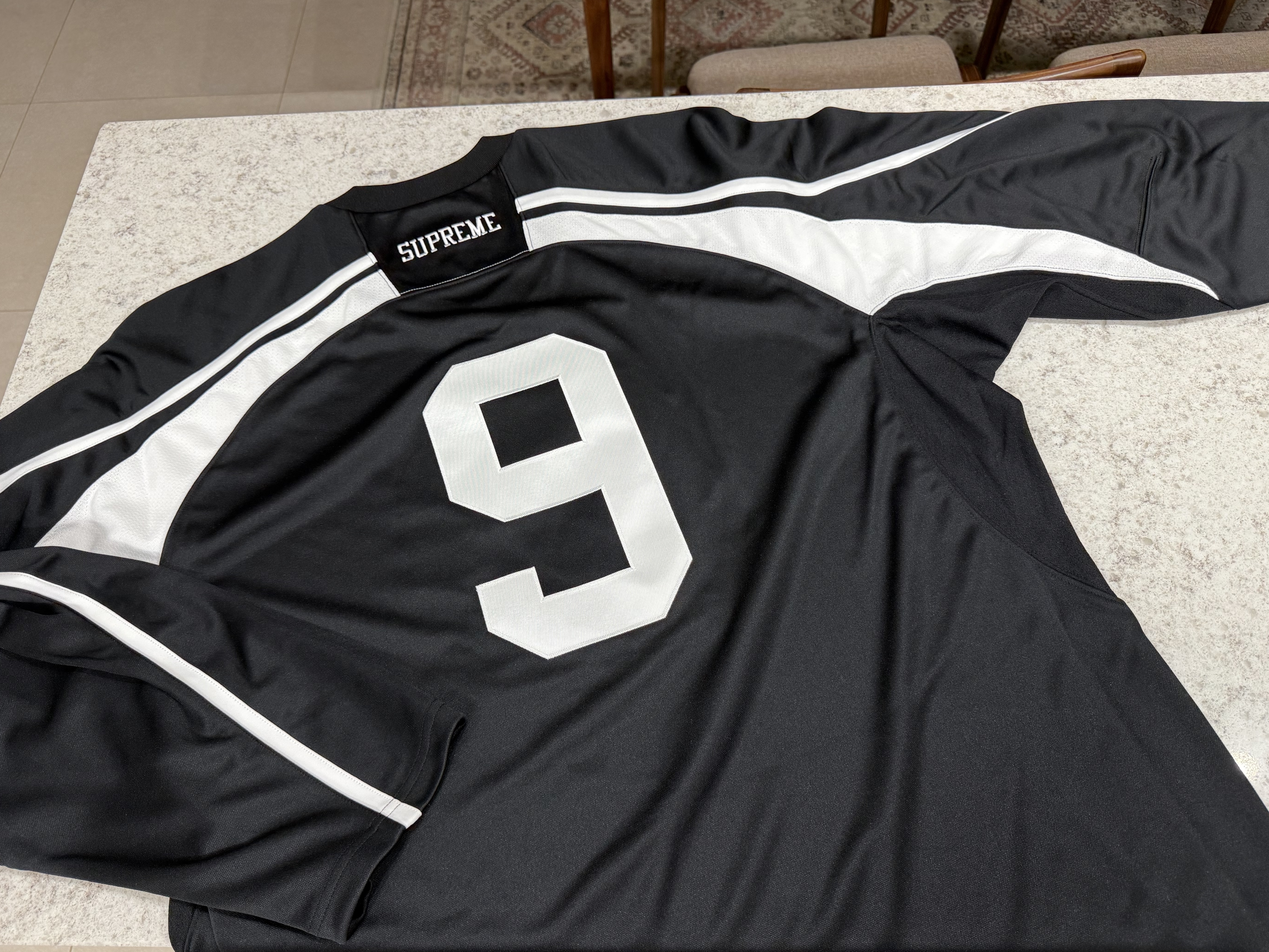 Supreme x The Misfits Hockey Jersey Black - 26SS 착용 스타일 - 2